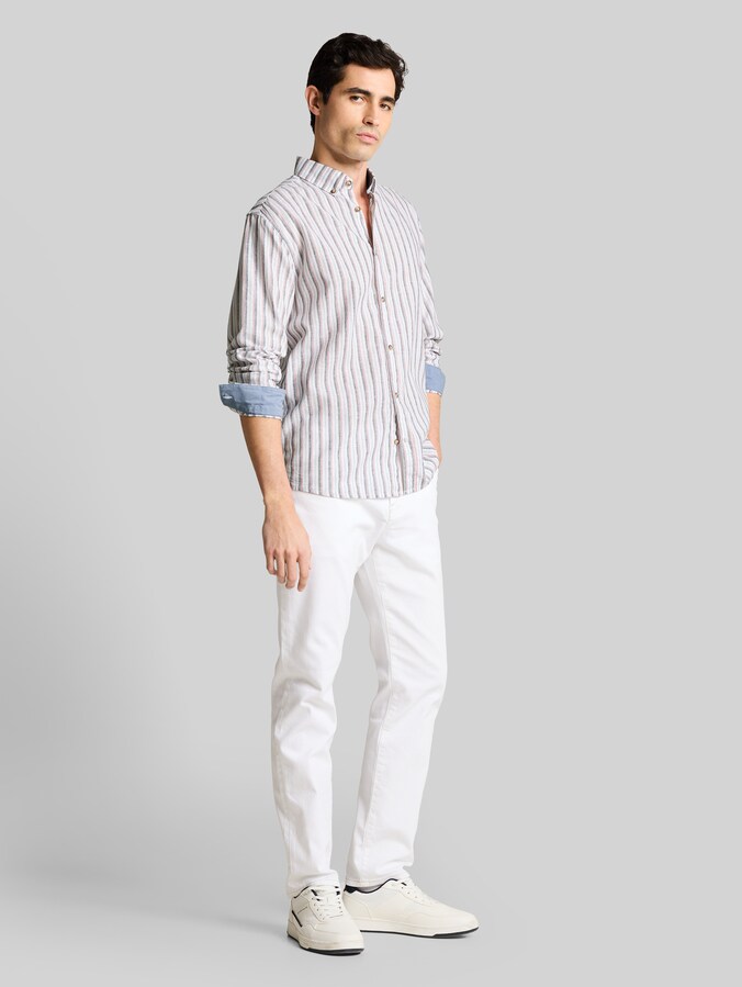 Regular fit shirt with linen content by Men, white multicolor stripe