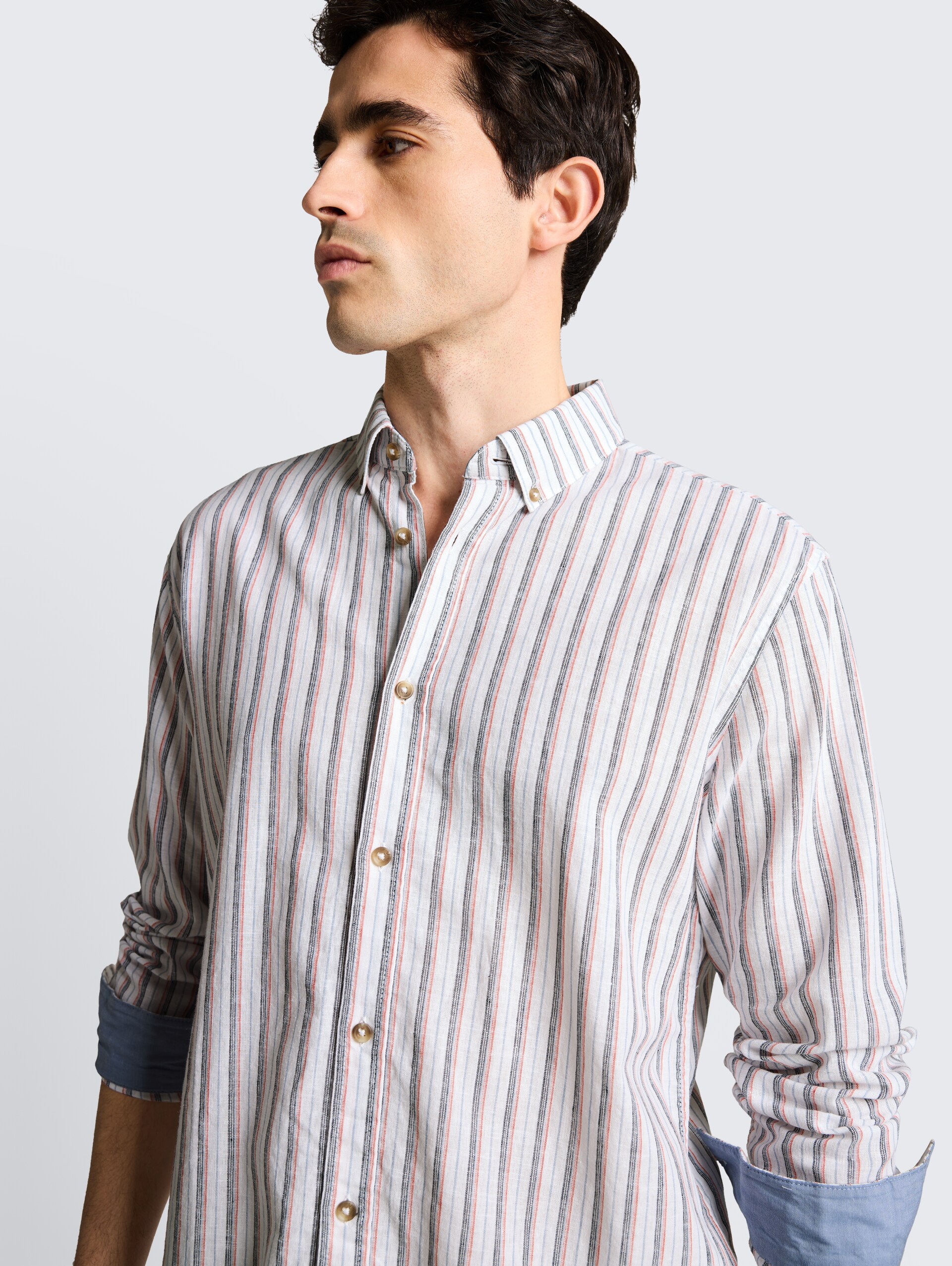 Regular fit overhemd met linnen - white multicolor stripe - Detailaanzicht model
