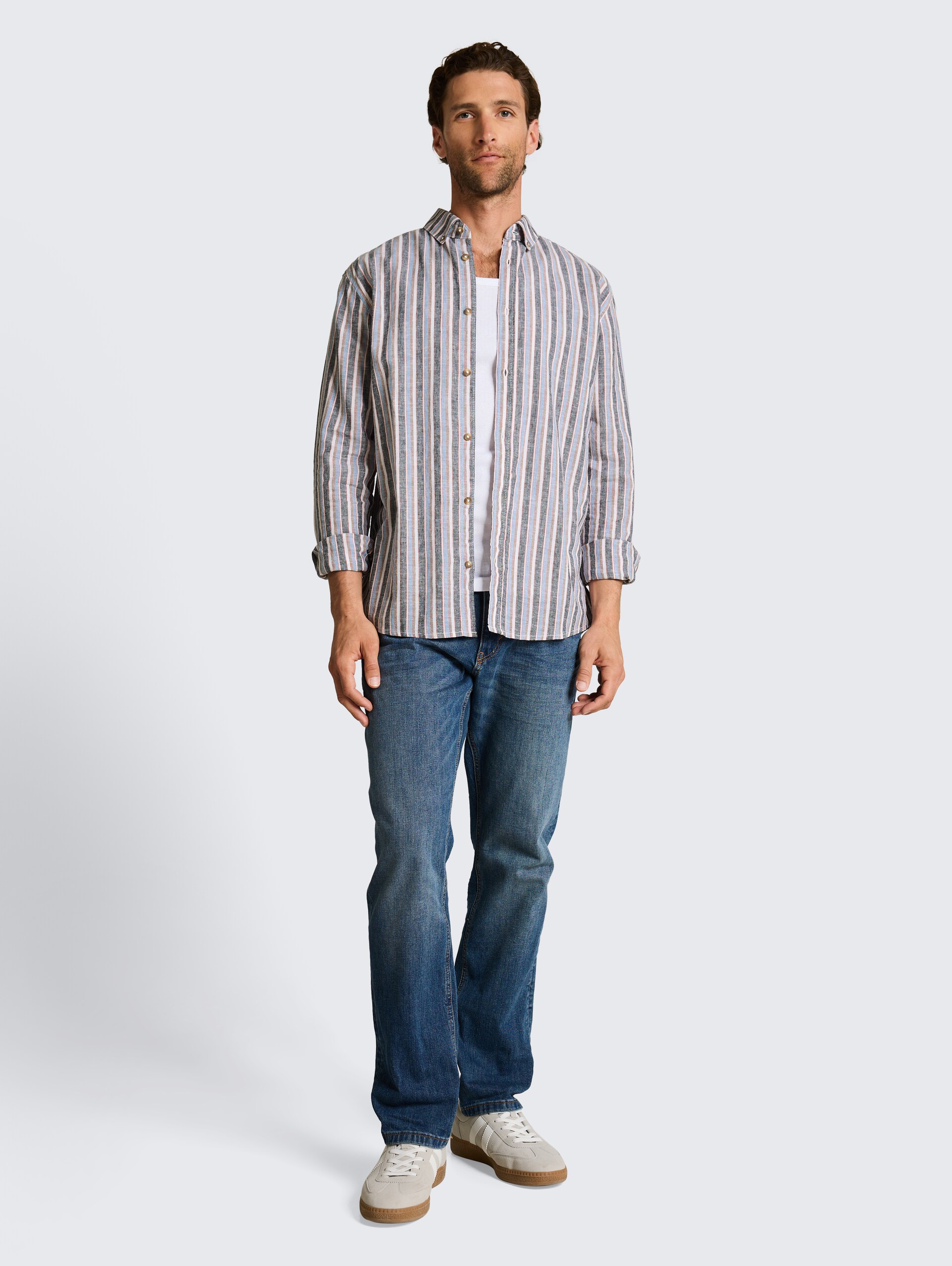 Regular fit overhemd met linnen - blue multicolor stripe - Model vooraanzicht