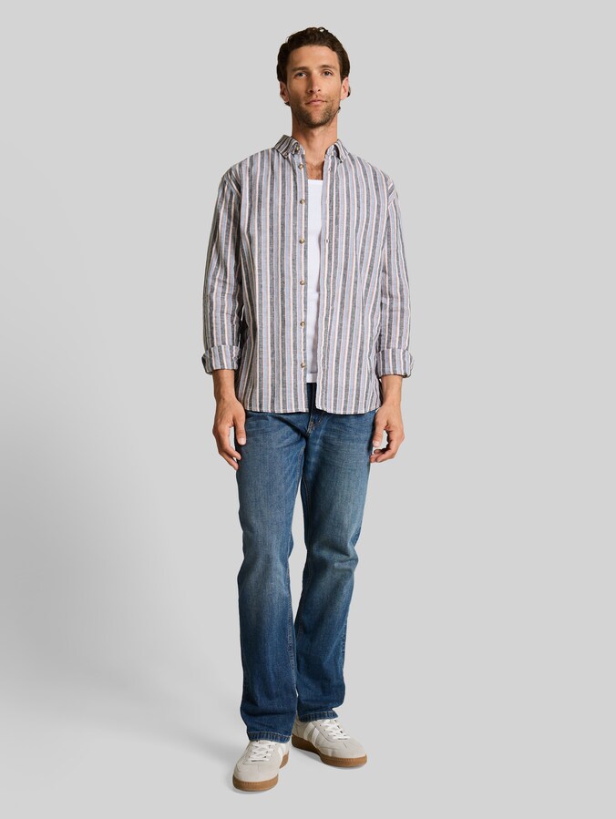 Regular fit shirt with linen content by Men, blue multicolor stripe
