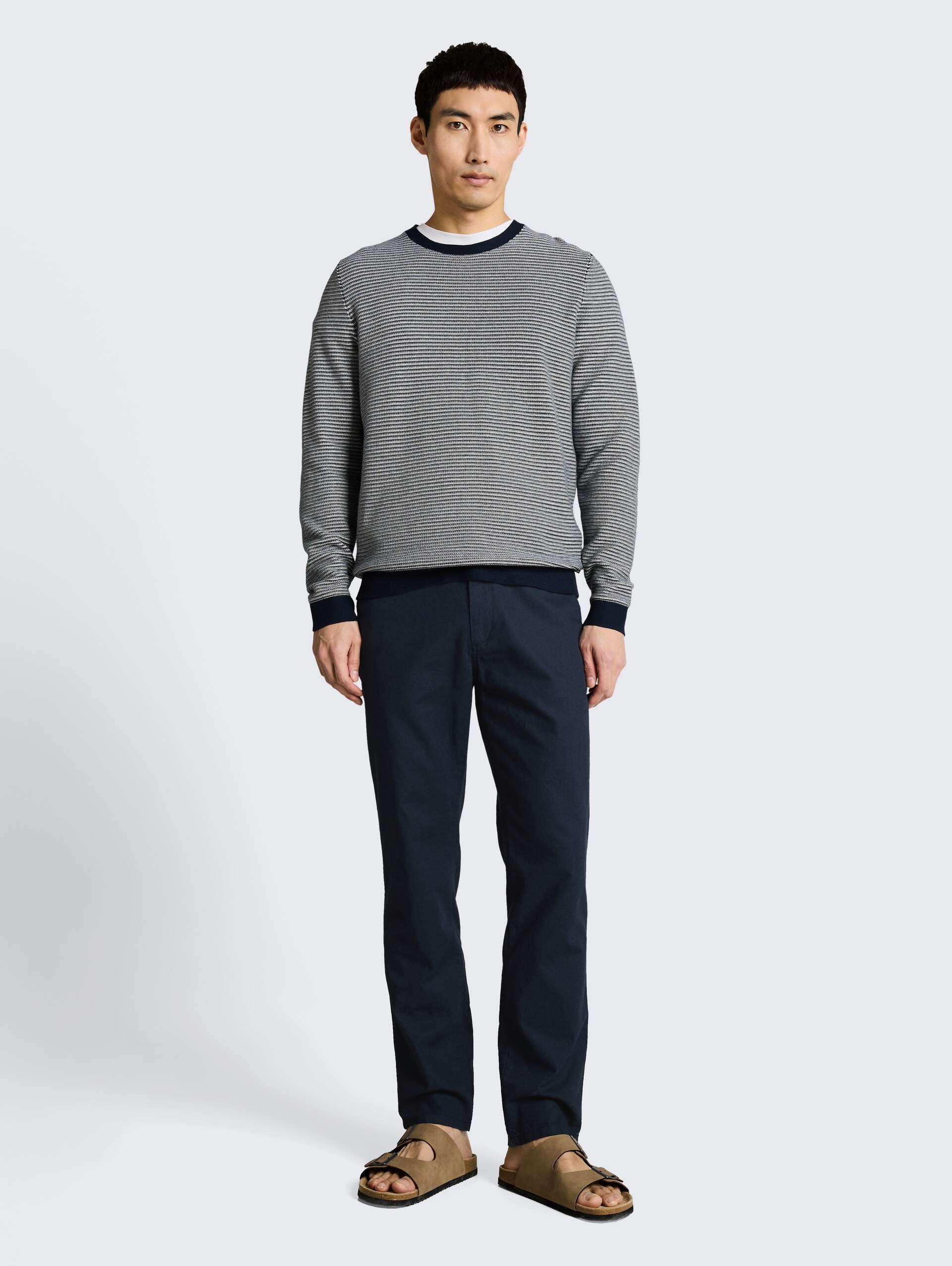 TTREGULAR Chino Hose mit Leinenanteil - sky captain blue - Model-Vorderansicht