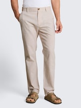 TTREGULAR Chino Hose mit Leinenanteil - cashew beige chambray - Ausschnitt Model-Vorderansicht
