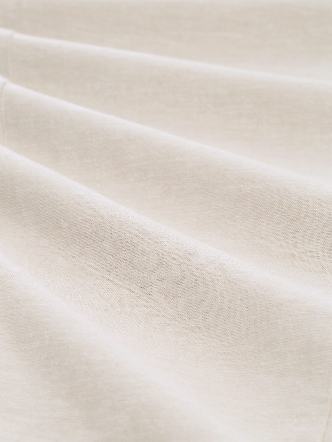 TTREGULAR Chino Shorts mit Leinenanteil - cashew beige chambray - Material-Ansicht