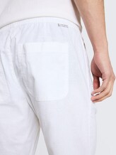 TTREGULAR Shorts mit Leinenanteil - White - Detail-Model-Ansicht