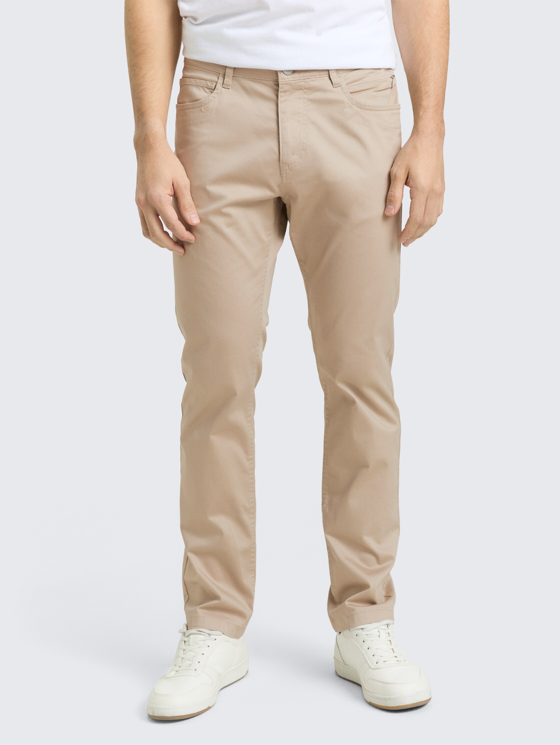 TTJOSH REGULAR SLIM Hose - Cashew Beige - Ausschnitt Model-Vorderansicht