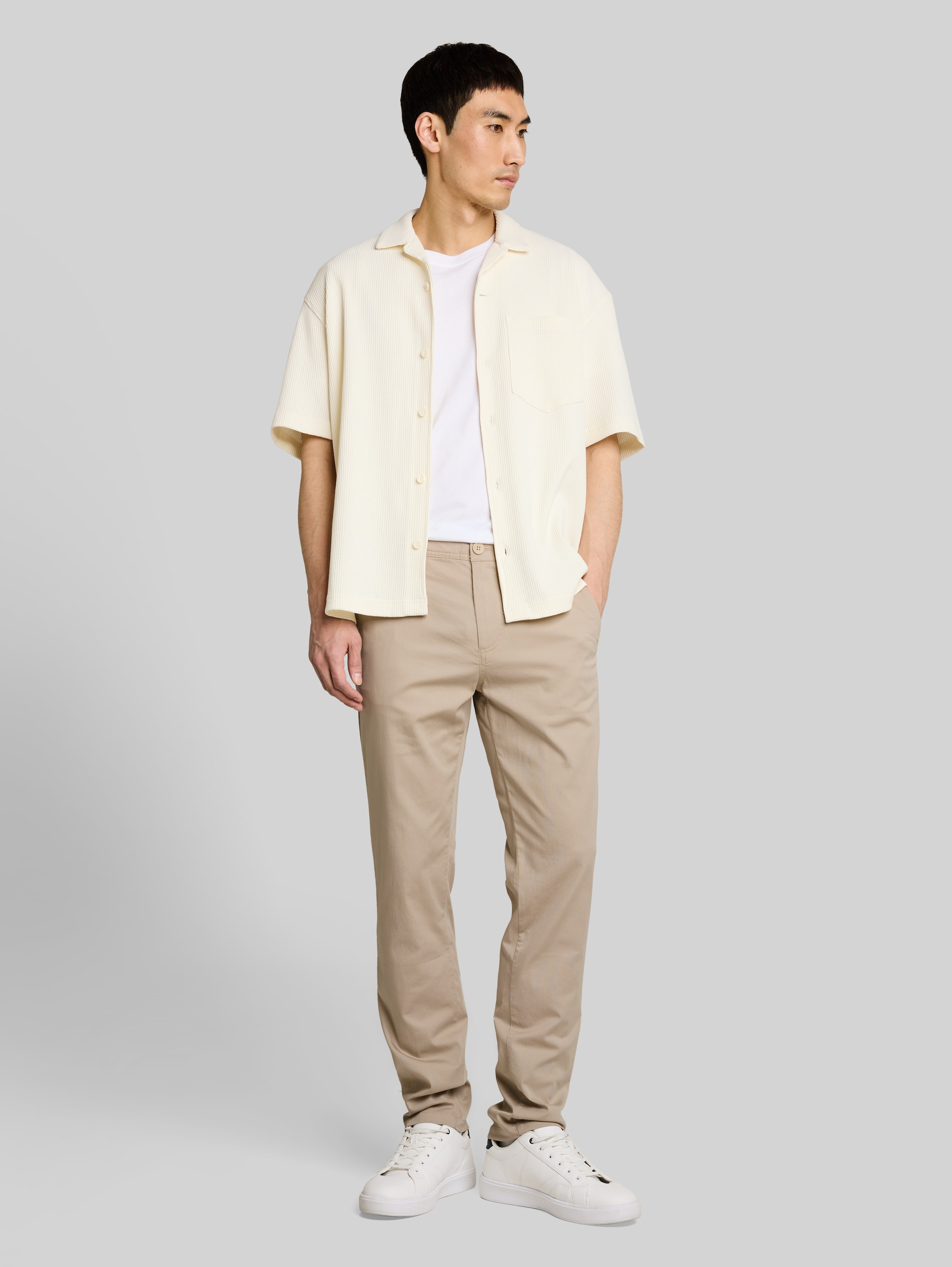 Straight чино панталони Ultralight Regular