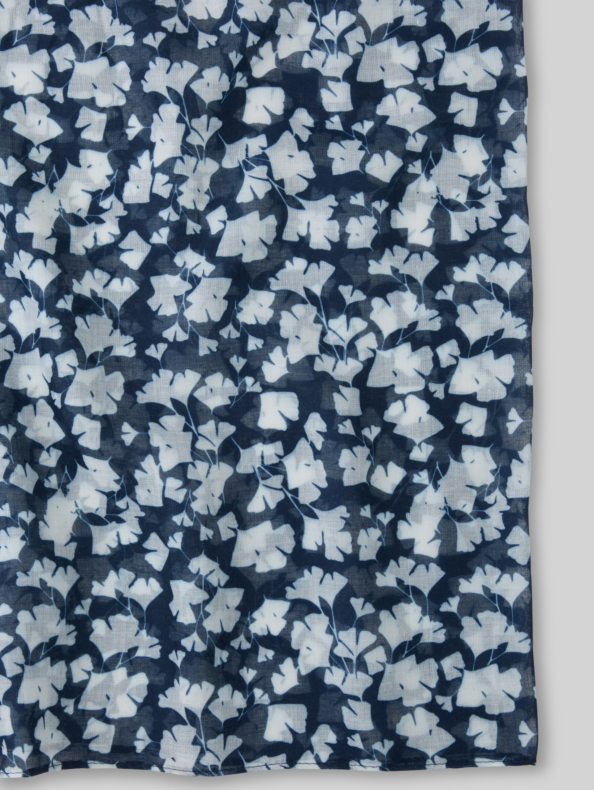 Loop scarf with pattern - blue ginkgo minimal - Material view
