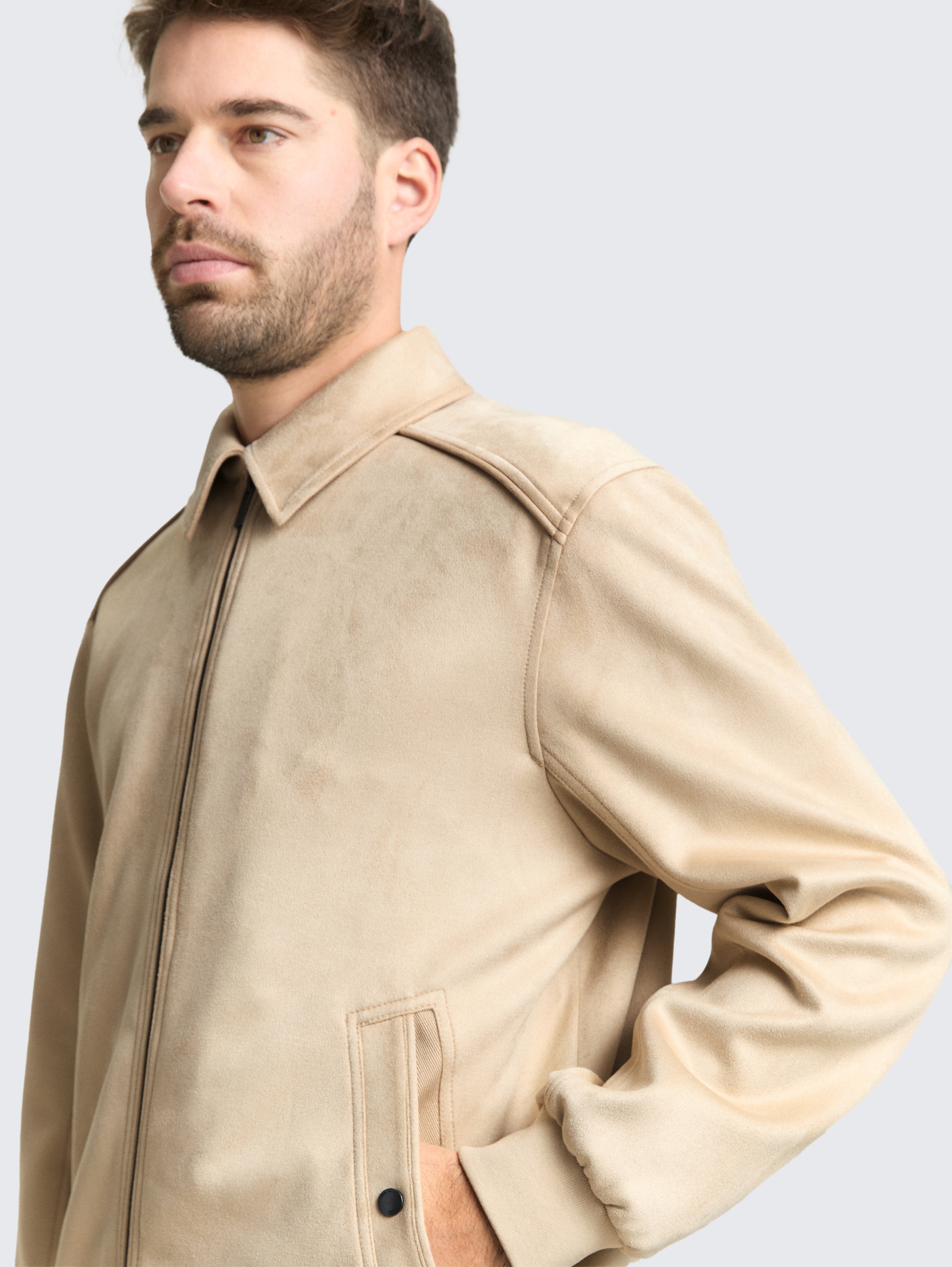 Jacke in Wildleder-Optik - Cashew Beige - Detail-Model-Ansicht