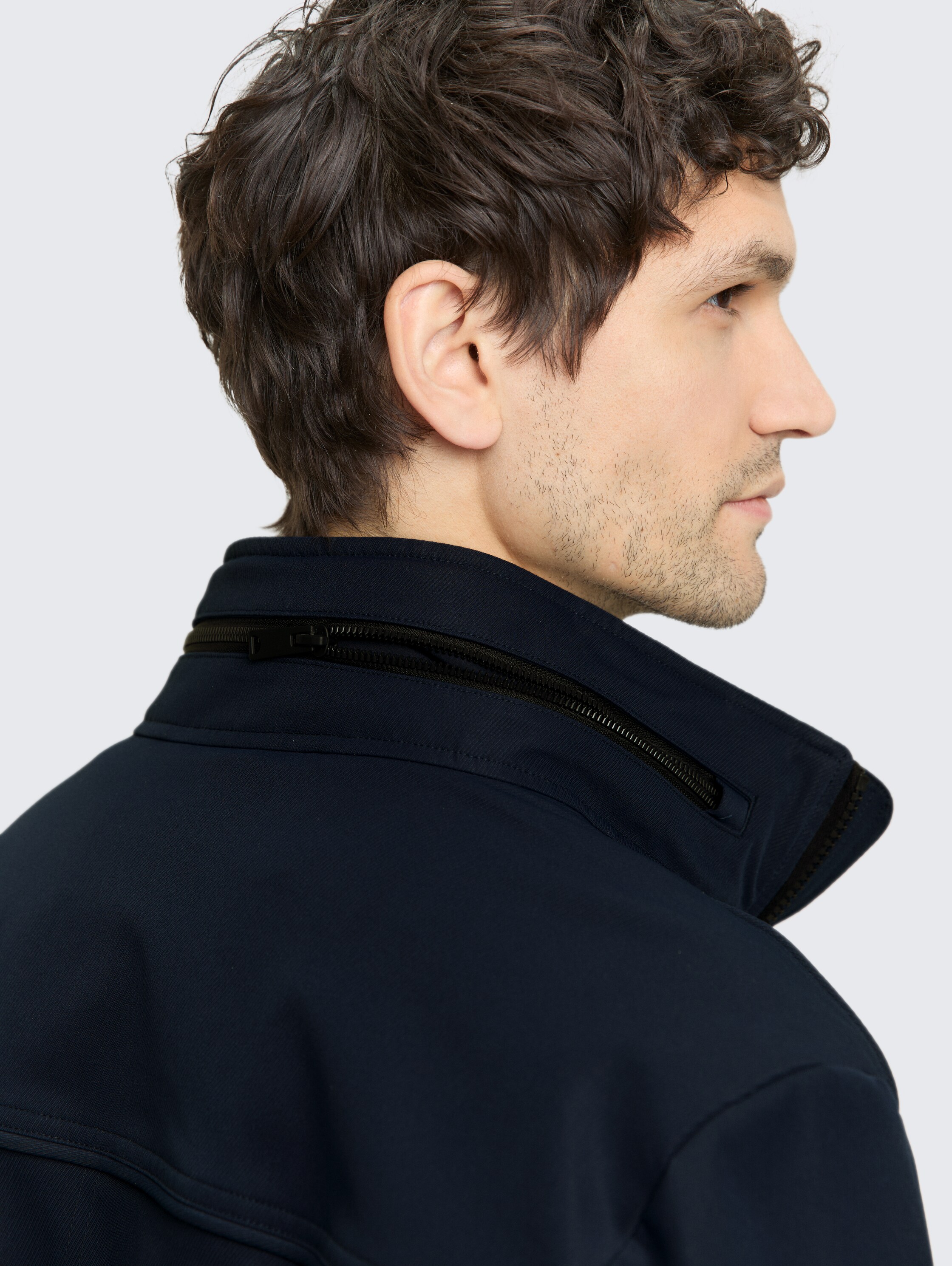 Übergangsjacke aus wasserabweisendem Material - sky captain blue - Detail-Model-Ansicht