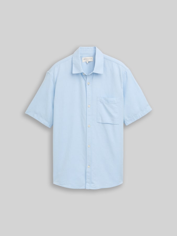 Relaxed Fit Kurzarmhemd mit Brusttasche von Denim Male, light blue structure