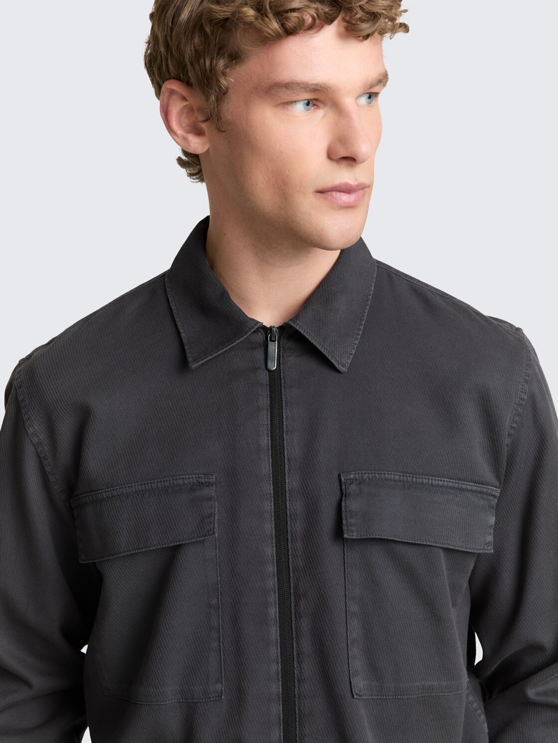 Overshirt mit Reißverschluss - urban medium grey - Detail-Model-Ansicht
