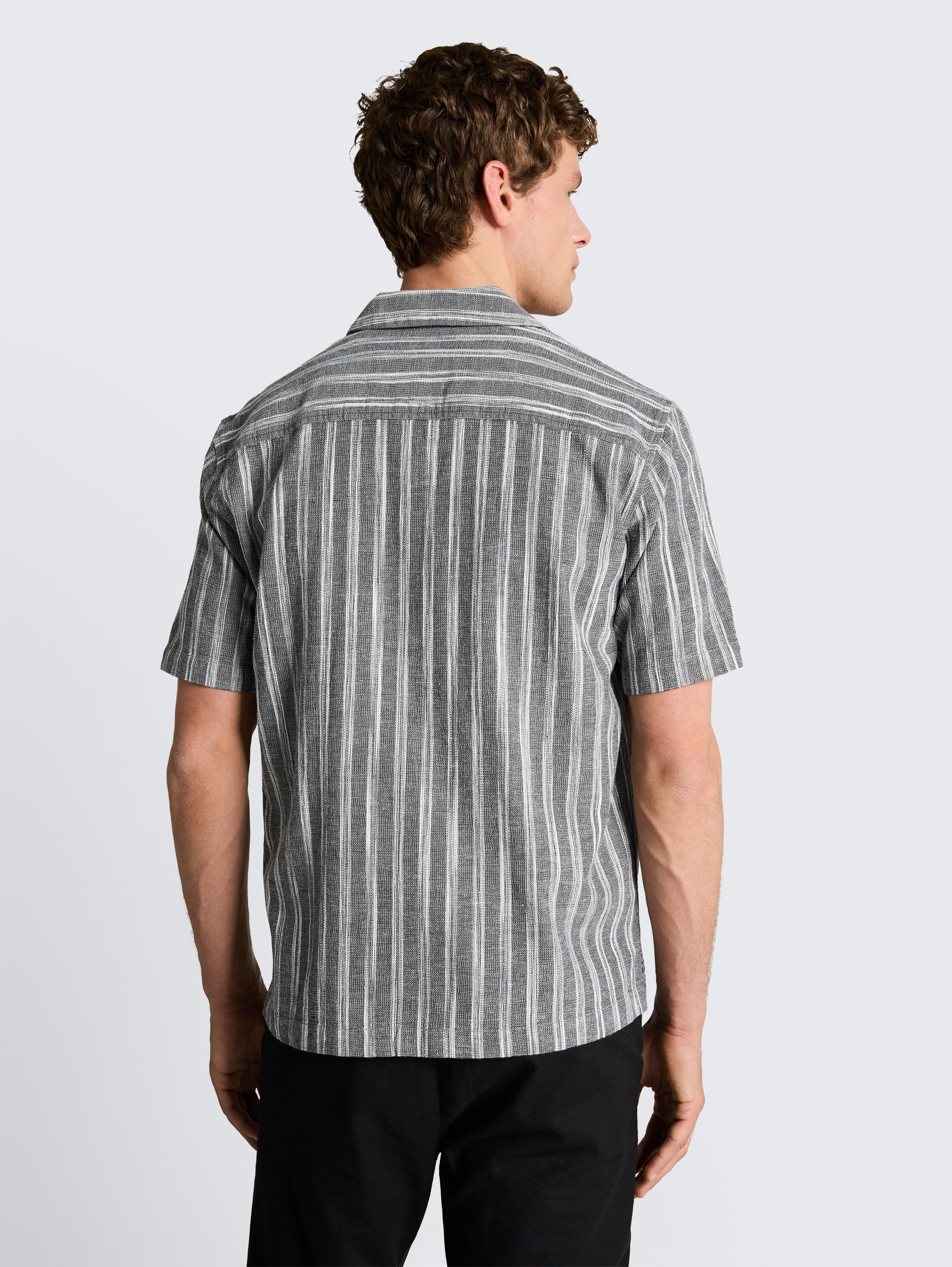 Relaxed Fit Resort Hemd mit Leinenanteil - black_greyish_stripe - 