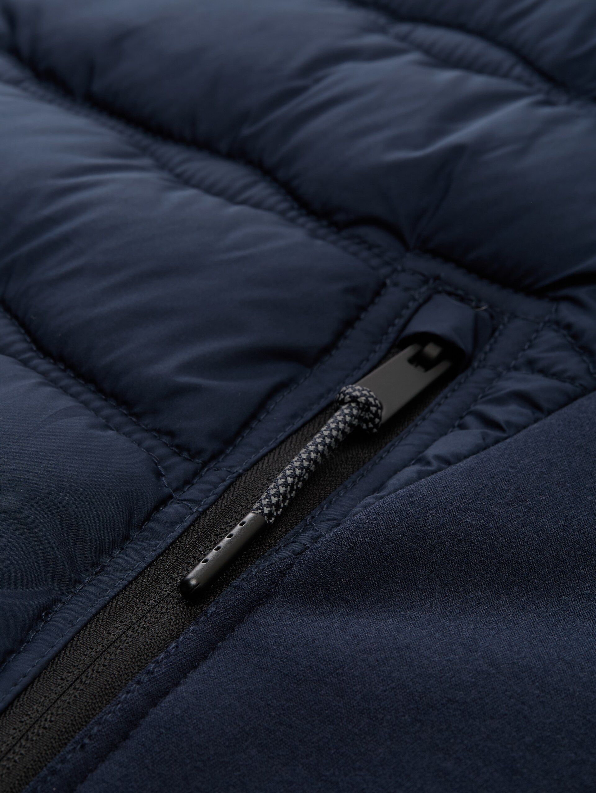 Lightweight hybrid jacket with stand-up collar - sky captain blue - Product detail view
