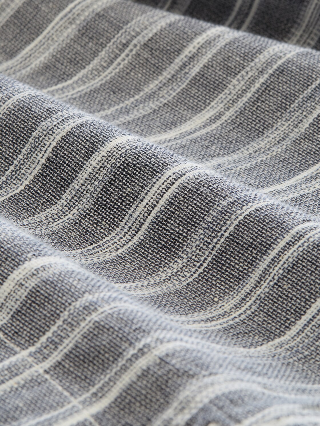 TTRELAXED Shorts mit Leinenanteil - black greyish stripe - Material-Ansicht