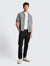 TTTAPERED Relaxed Chino Hose mit Leinenanteil - Black - Model-Vorderansicht