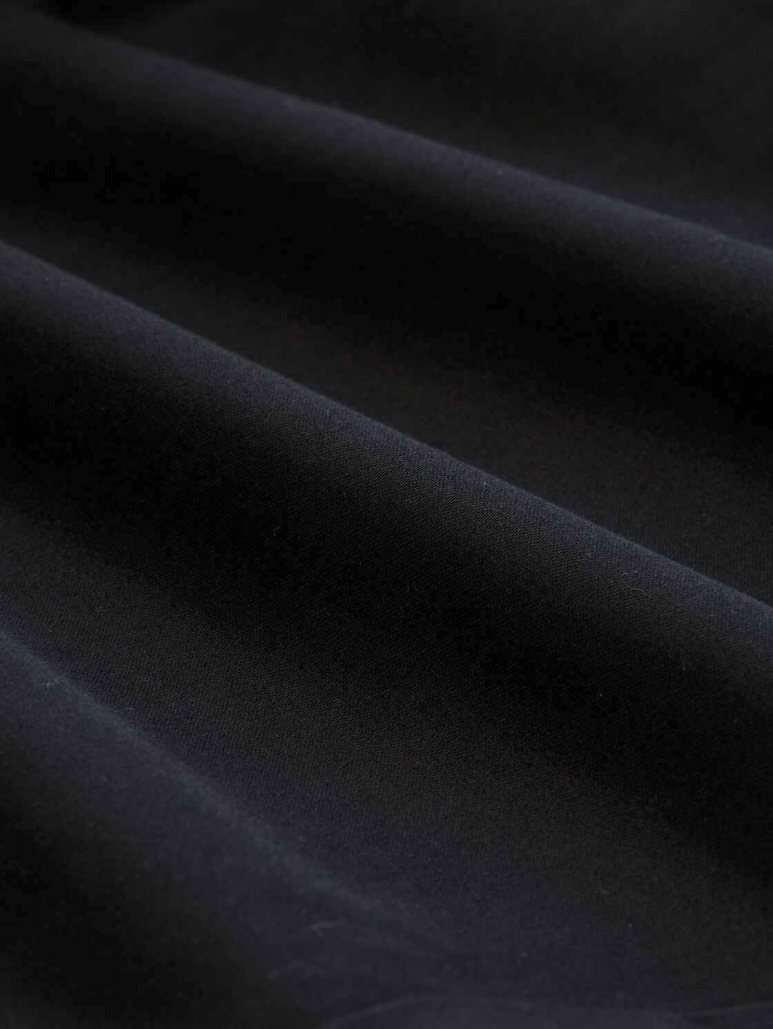 TTREGULAR Chino Shorts mit Gürtel - Black - Material-Ansicht