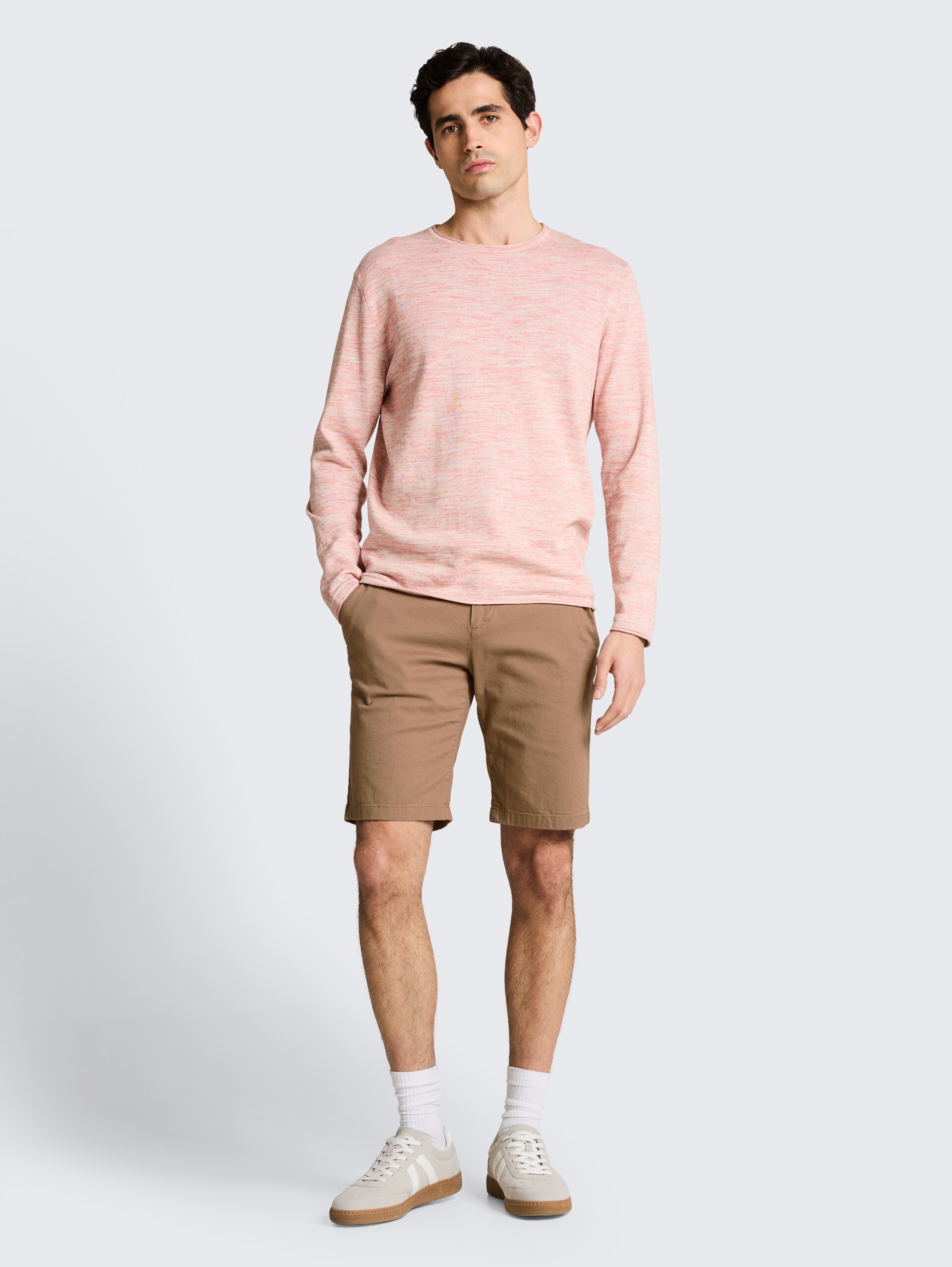 TTSLIM Chino Shorts - Caribou Beige - Model-Vorderansicht