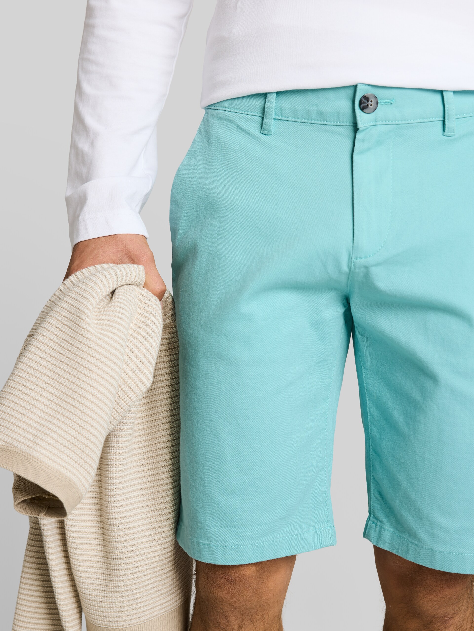 TTSLIM Chino Shorts - river teal - Detail model view