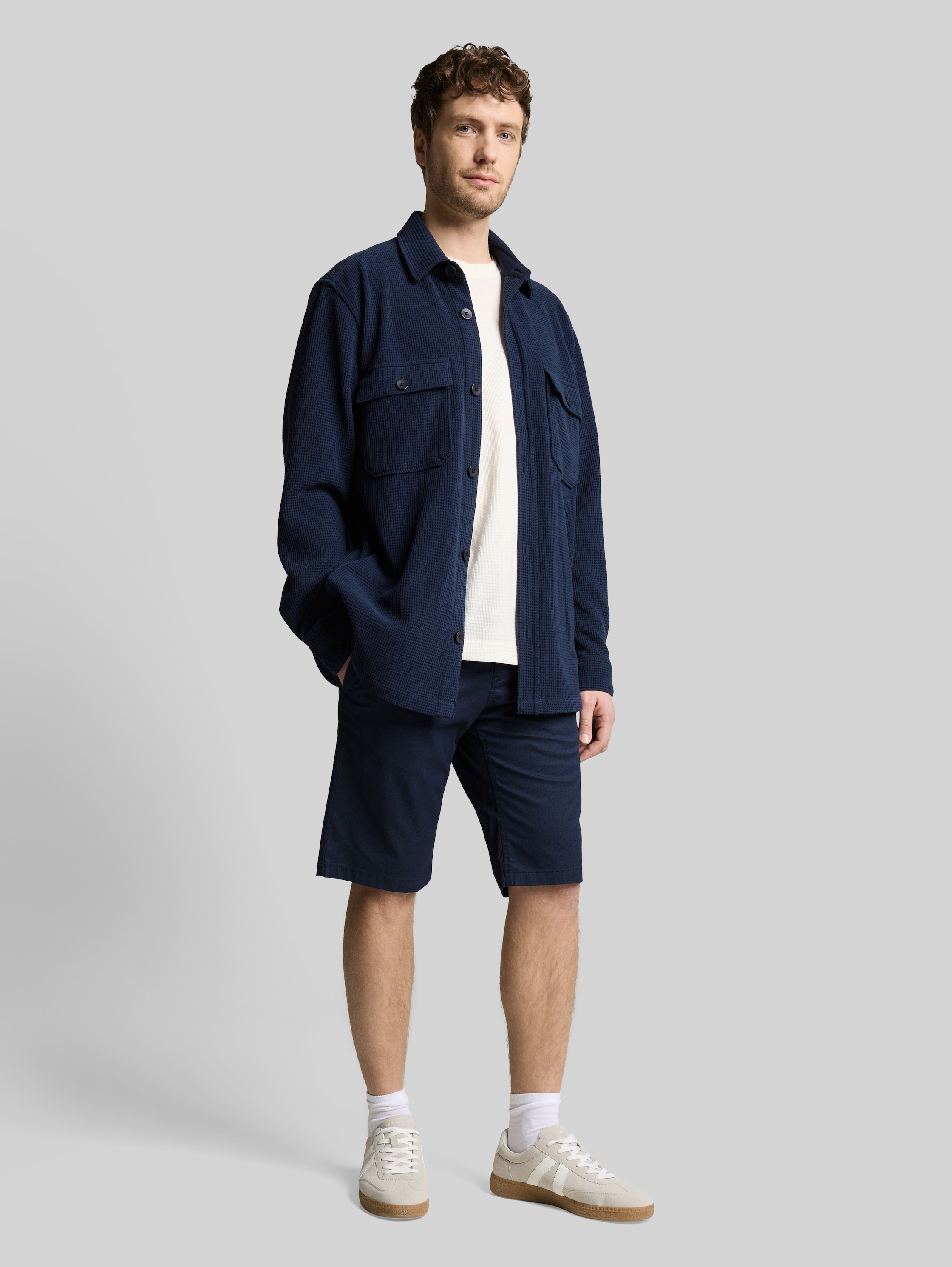 Tapered чино къси панталони Slim - Image 1