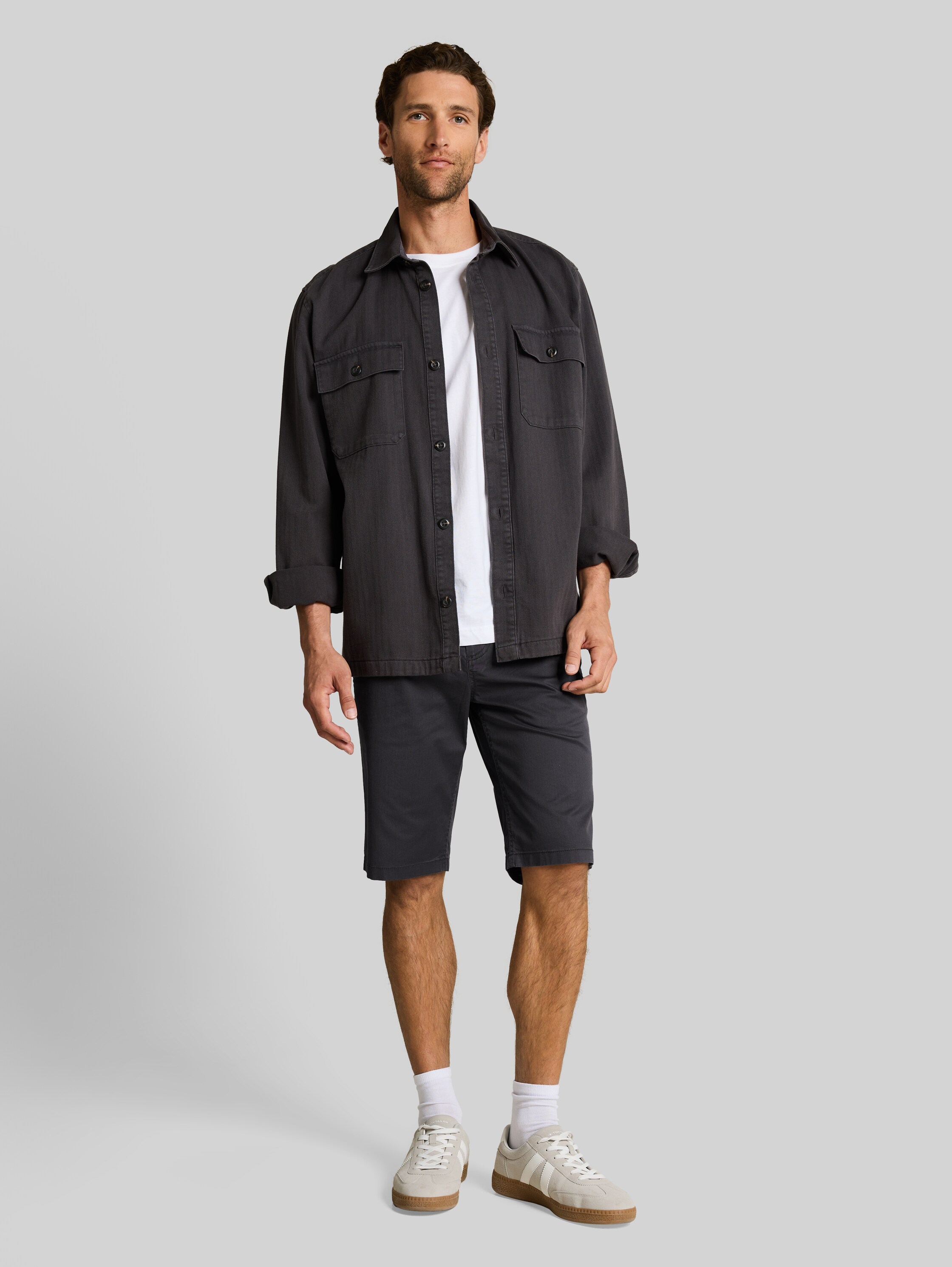 Tapered чино къси панталони Slim - Image 1