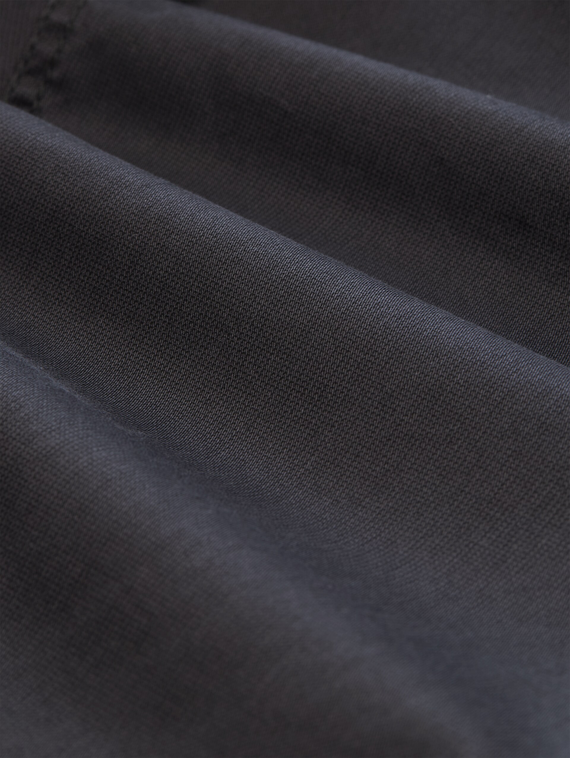 Short chino TTSLIM - grey mini geometric print - Vue de la matière