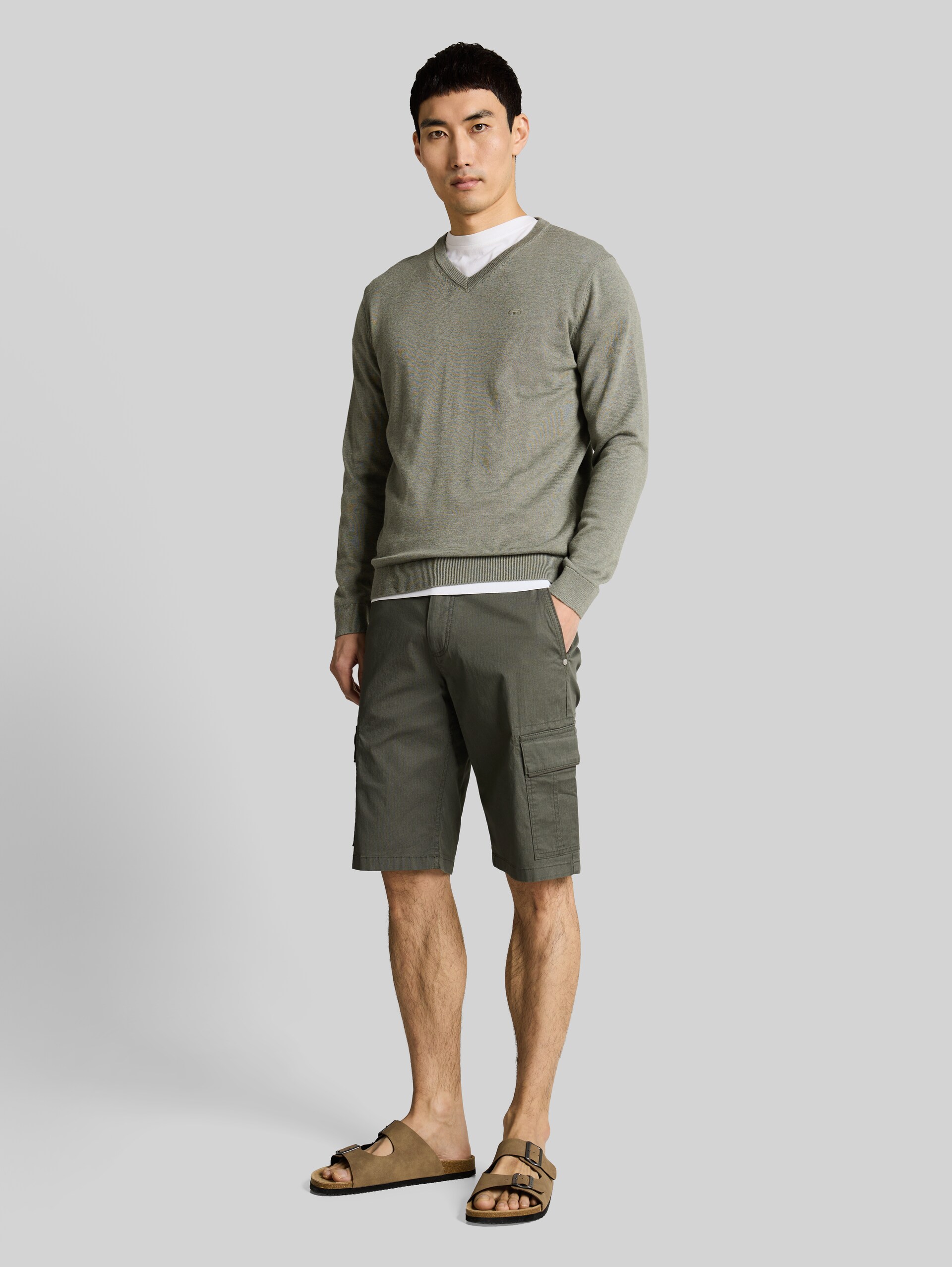 Short cargo TTSLIM - khaki mini geometric print - Vue de face du modèle