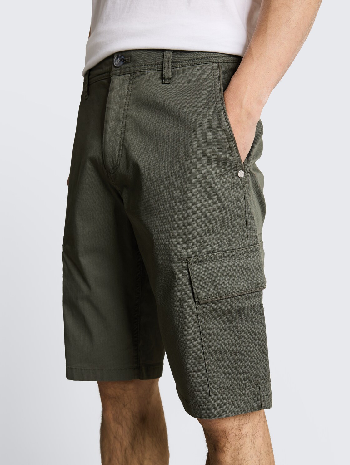 TTSLIM Cargo Shorts - khaki mini geometric print - Detail-Model-Ansicht