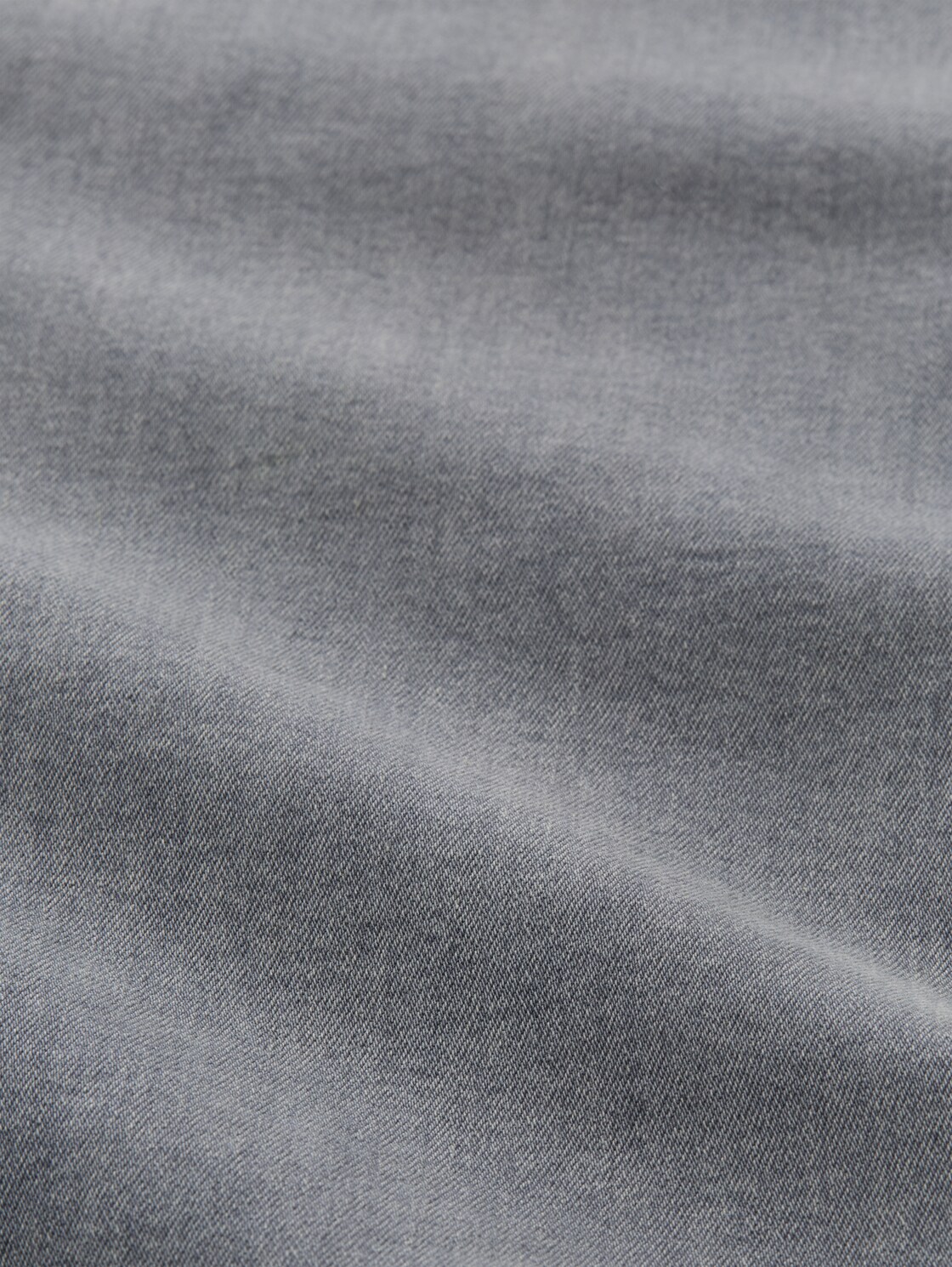 TTAVA FLARED Jeans mit aufgesetzten Taschen - clean light stone grey denim - Material-Ansicht