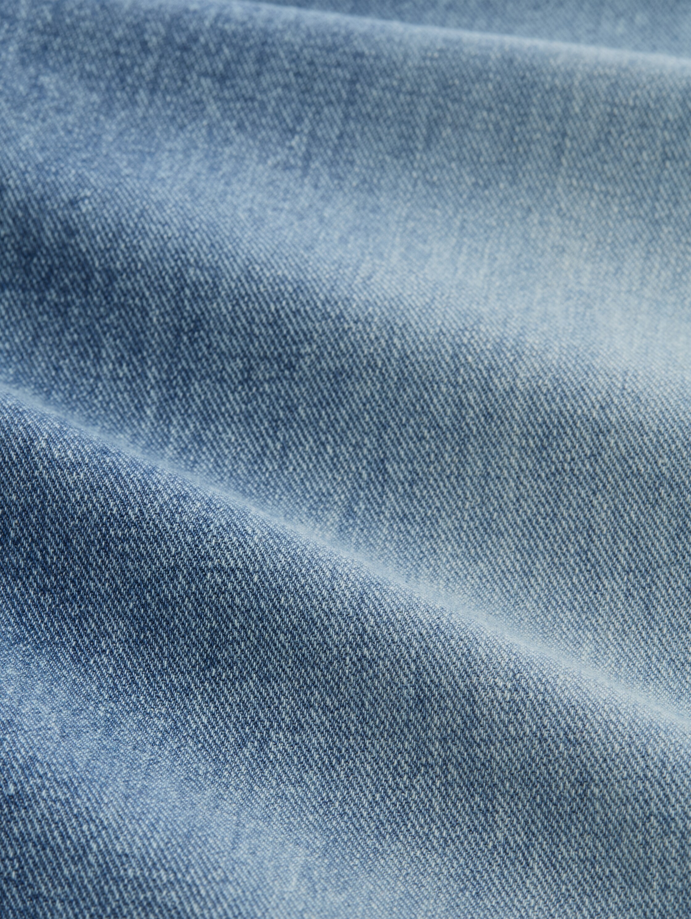 TTLINOU WIDE Jean à revers - Light Stone Blue Denim Tint - Vue de la matière