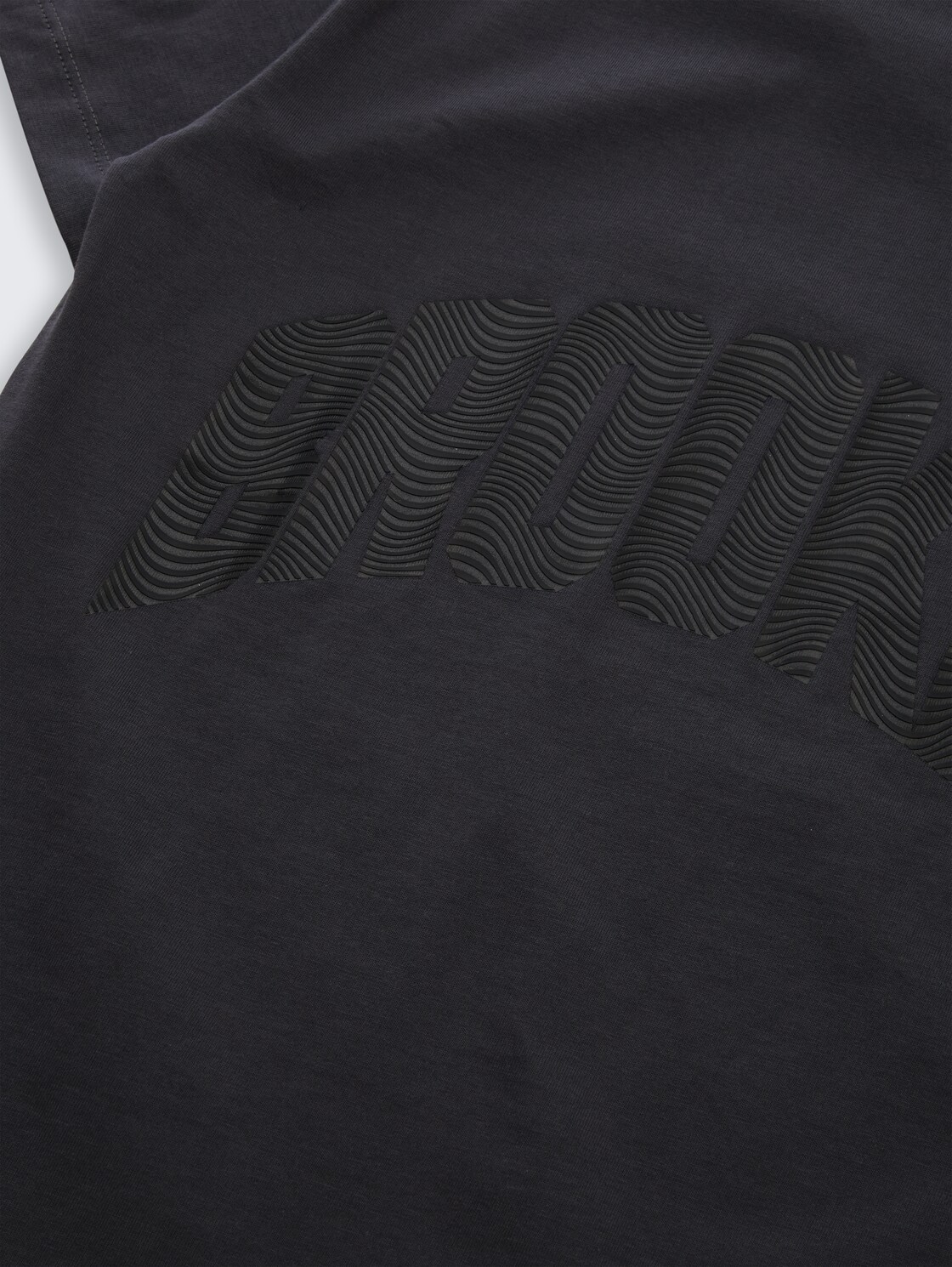 Oversize T-Shirt mit Rückenprint - coal grey - Detail-Model-Ansicht