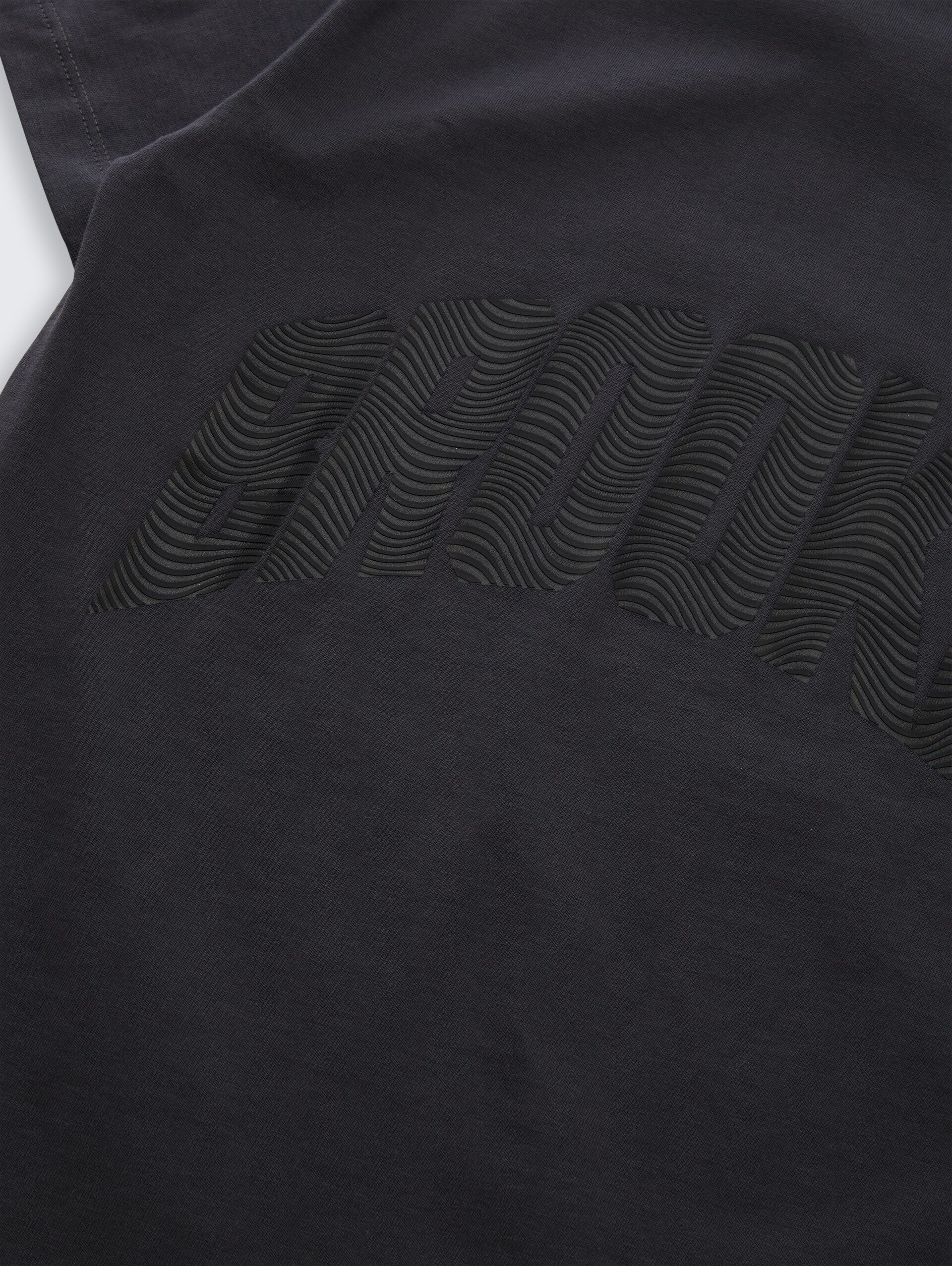 Oversize T-Shirt mit Rückenprint - coal grey - Detail-Model-Ansicht