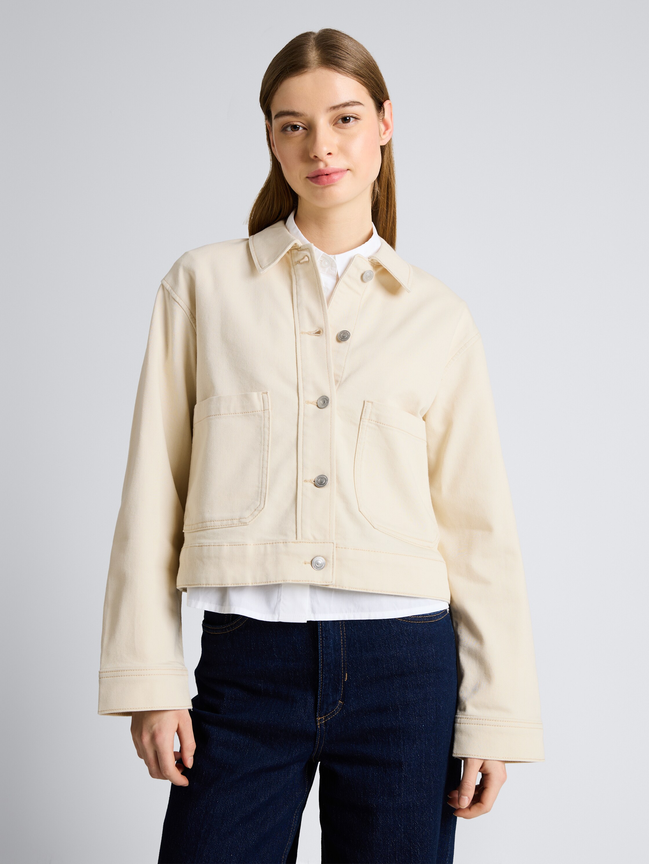 Denim jacket with patch pockets - raw offwhite denim - Model front view