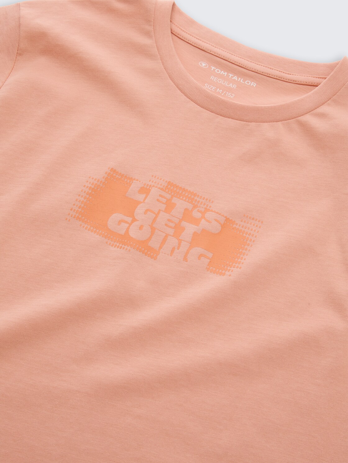 T-Shirt mit Print - dusty light orange - Detail-Model-Ansicht