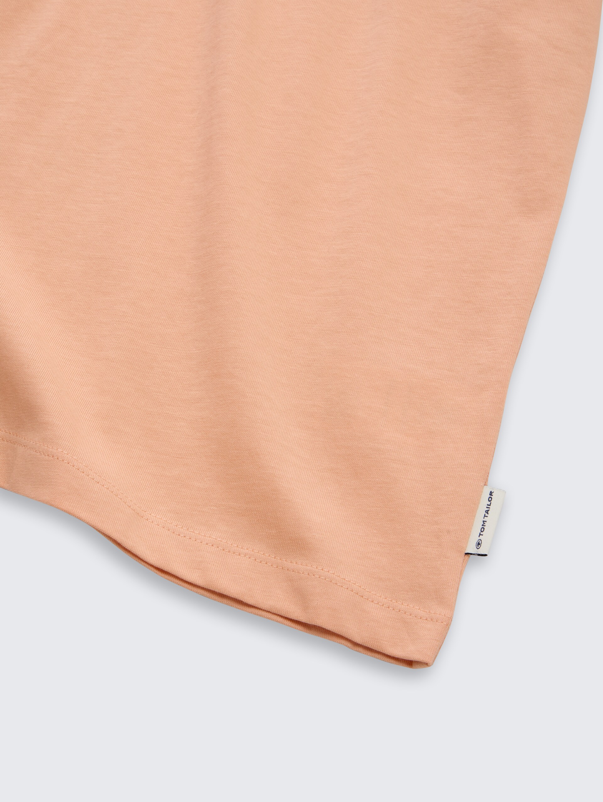 Oversize T-Shirt mit Rückenprint - dusty light orange - Detail-Model-Ansicht