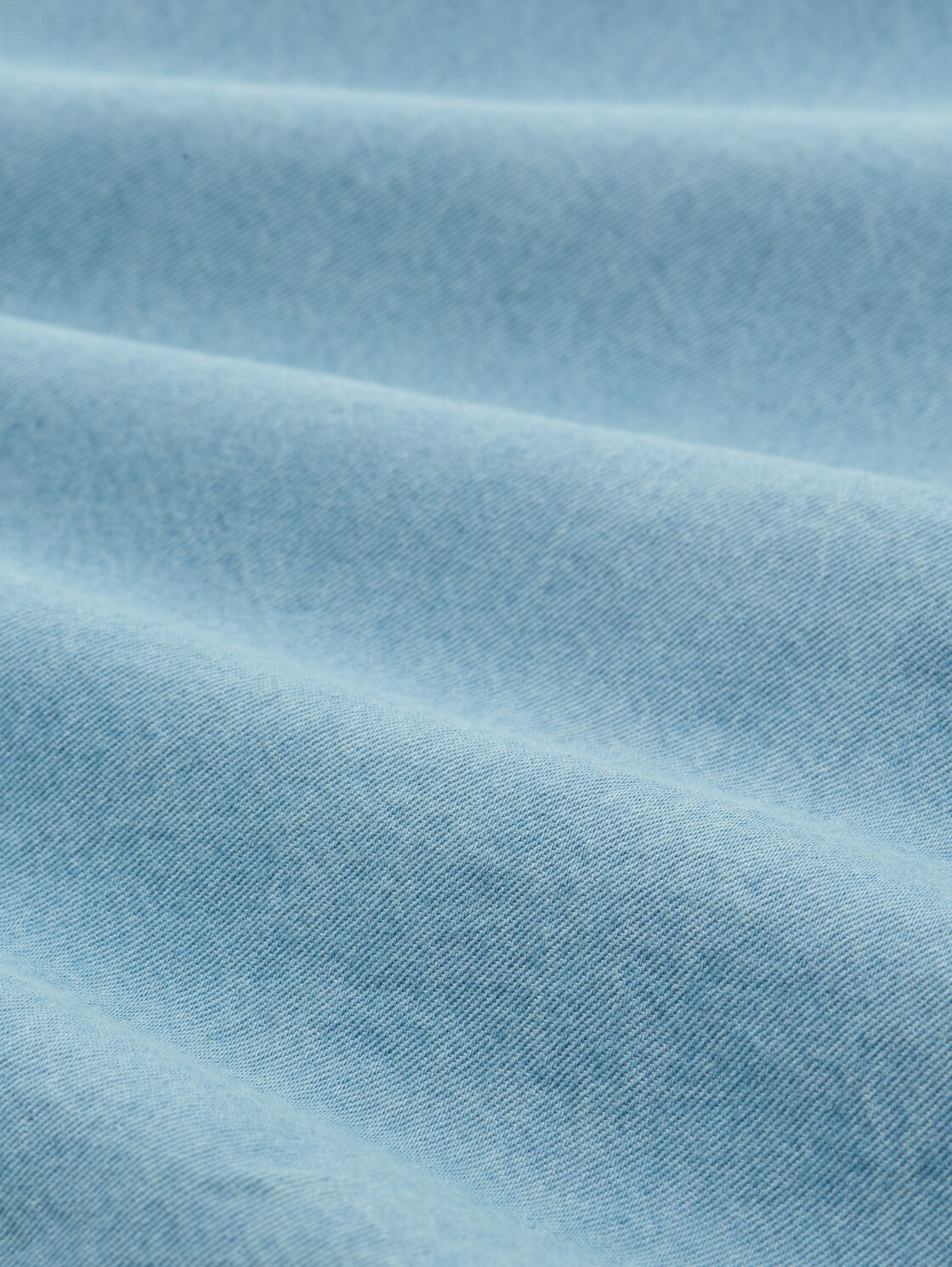 Jeansbluse mit Schleifen-Detail - Clean Light Stone Blue Denim - Material-Ansicht