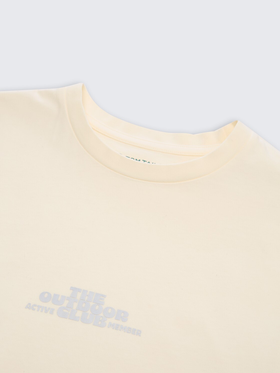 Glow-in-the-Dark Oversize T-Shirt - Wool White - Detail-Model-Ansicht