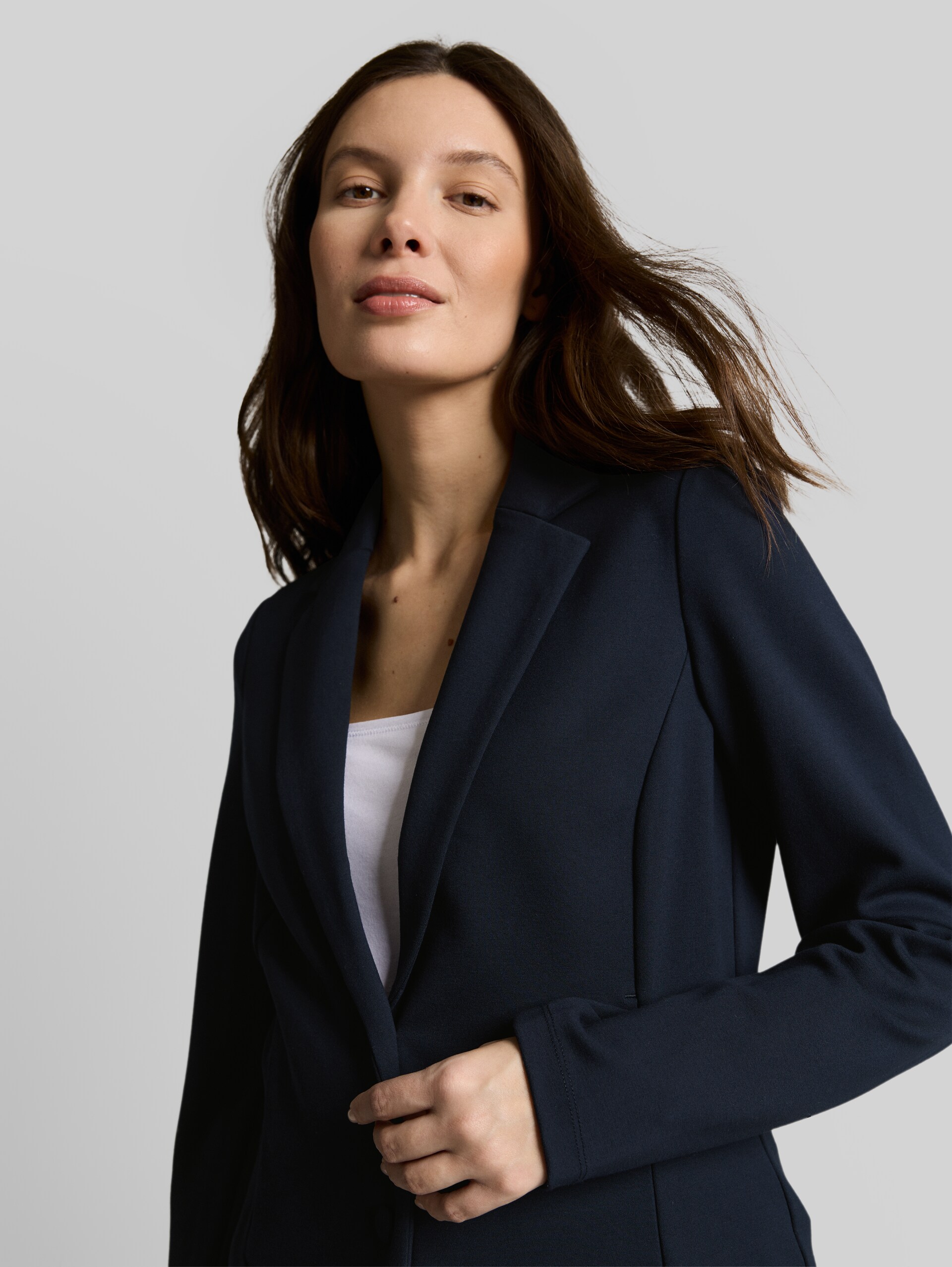 Slim fit blazer with slit pockets - sky captain blue