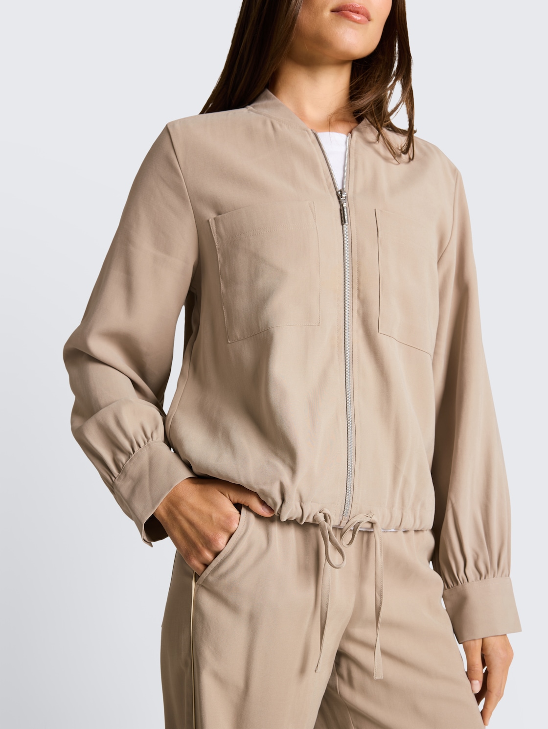 Loose Fit Bomberjacke mit Brusttaschen - soft taupe grey