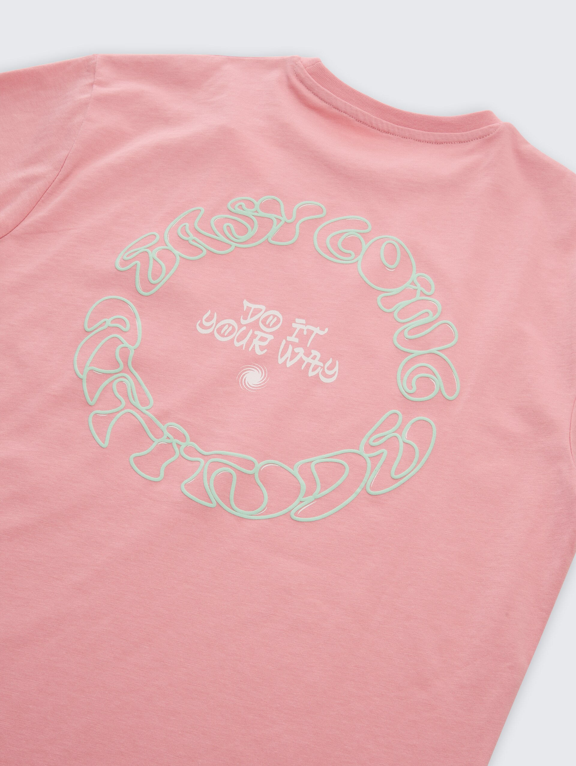 Oversized T-shirt met print - blush rose - Detailaanzicht model