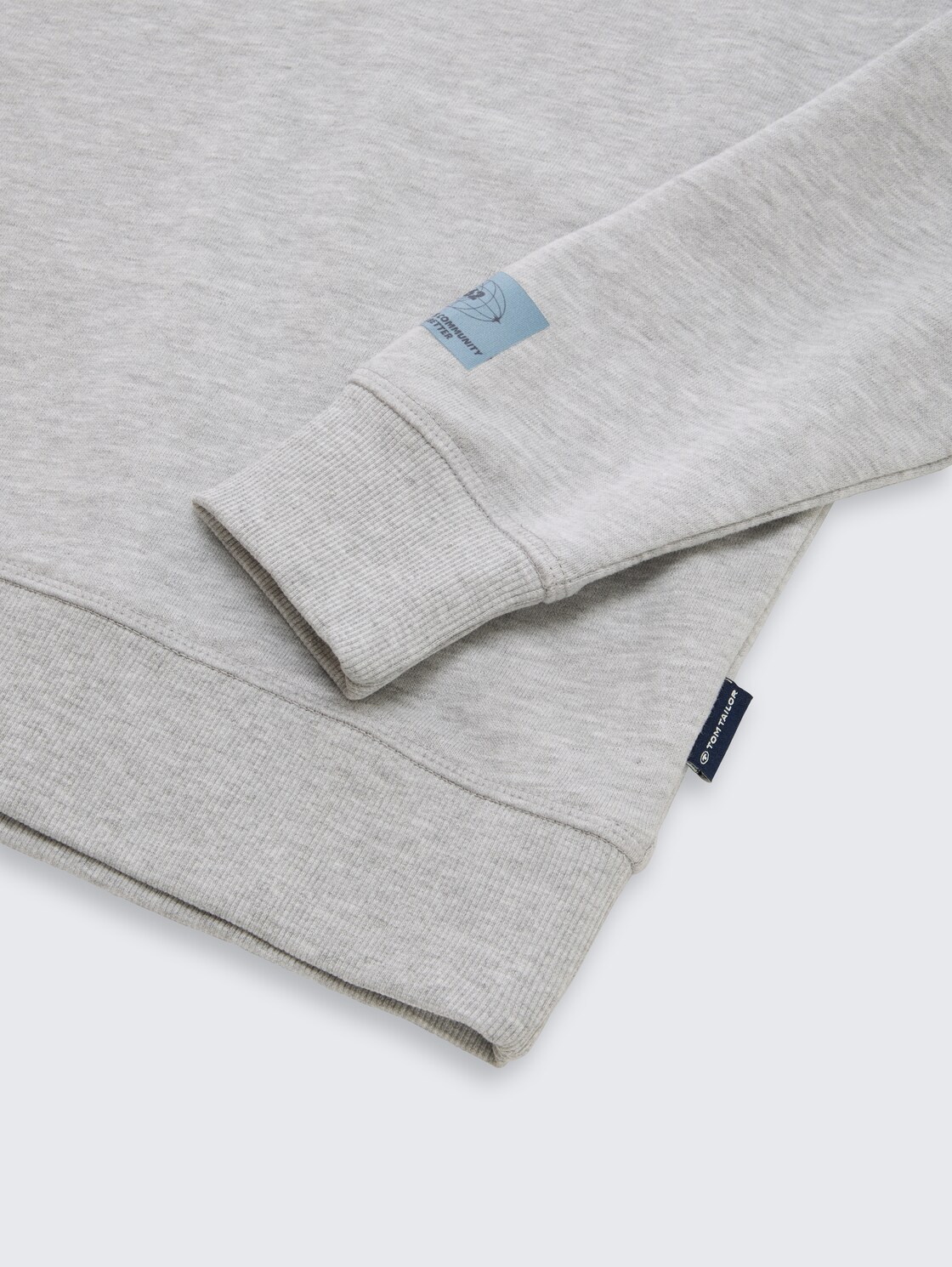 Basic Sweatshirt - Light Stone Grey Melange - Detail-Model-Ansicht