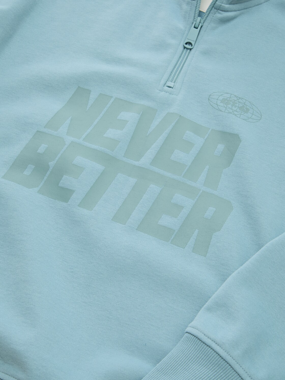 Oversize Troyer Sweatshirt - light teal - Detail-Model-Ansicht