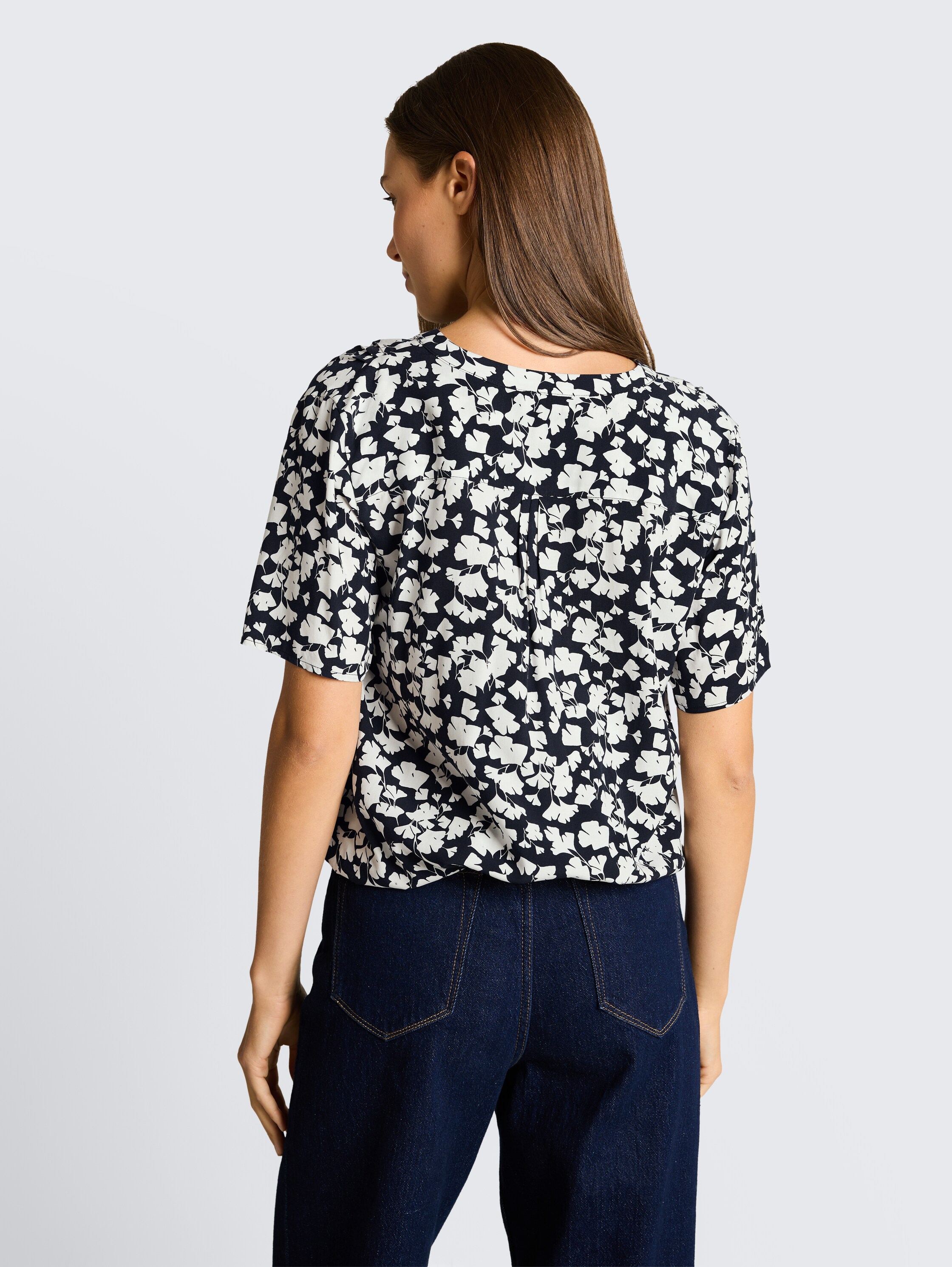 Blouse met patroon - blue_ginkgo_minimal - 