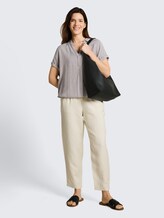Blouse ample à rayures - taupe grey white stripe - Vue de face du modèle