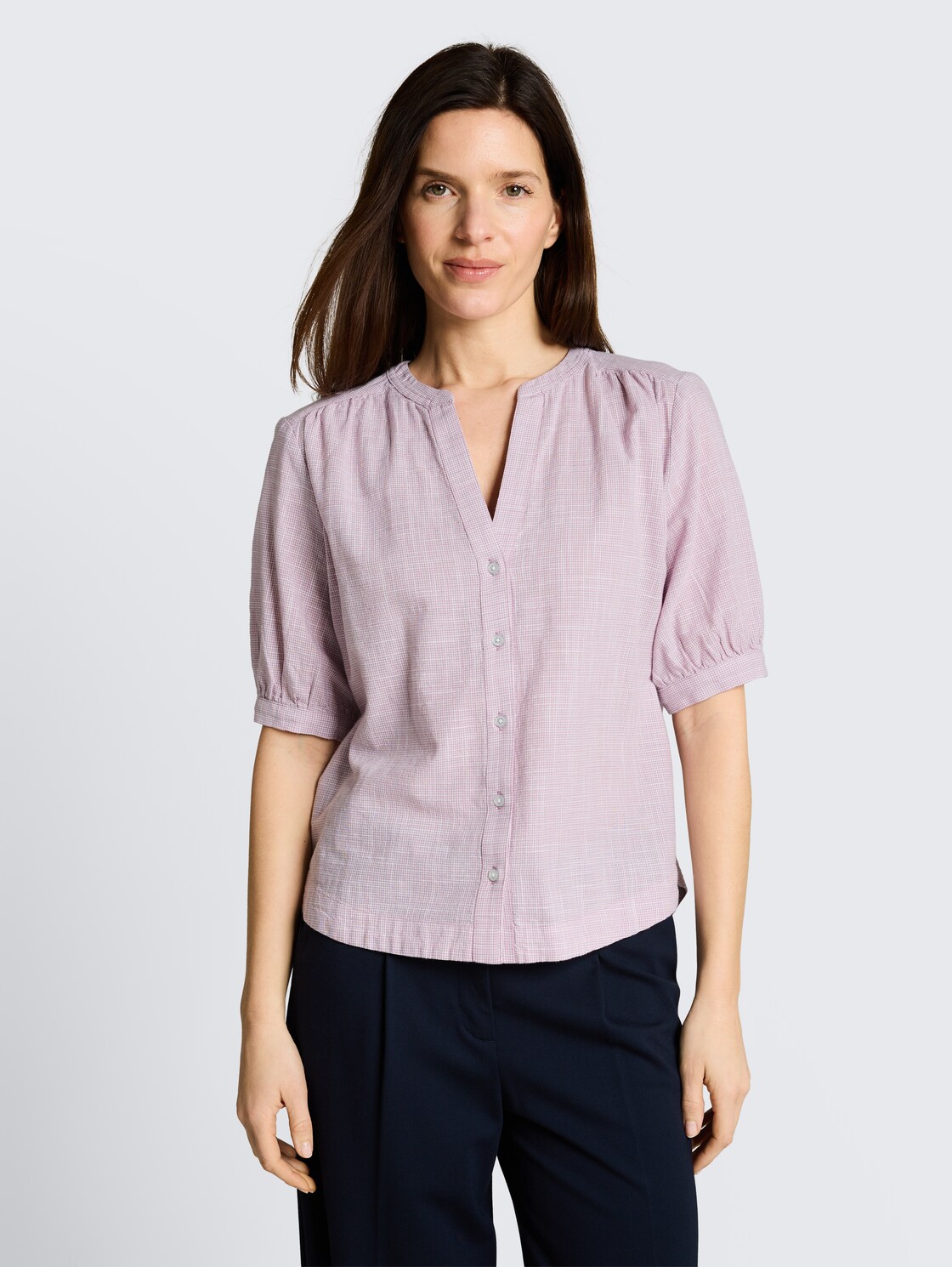Bluse aus Baumwolle - light elderberry - Ausschnitt Model-Vorderansicht