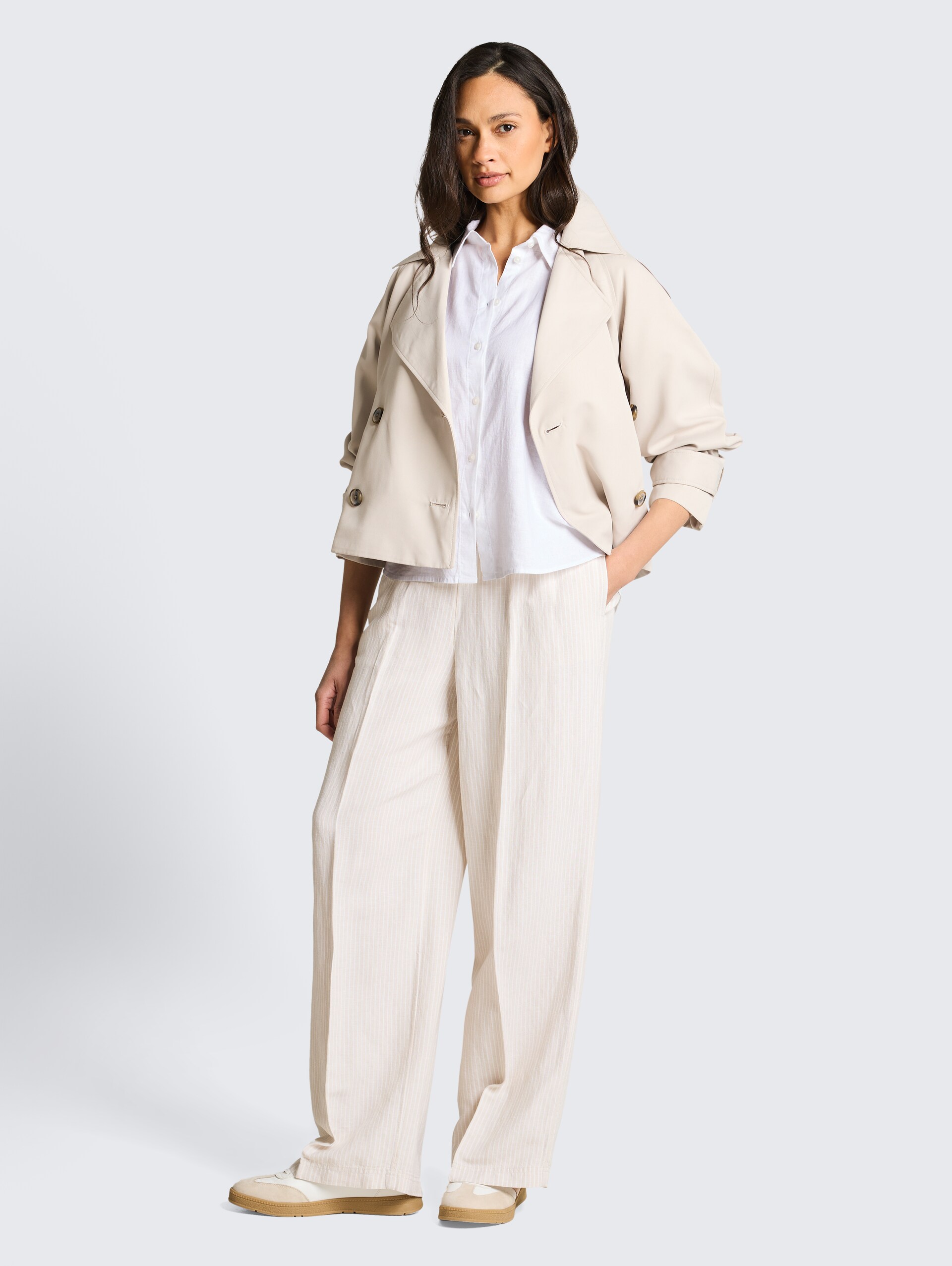 Loose Fit Bluse mit Leinenanteil - White - Model-Vorderansicht
