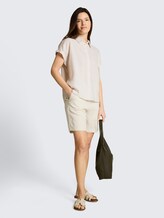 Loose Fit Bluse mit Leinenanteil - taupe white irregular stripe - Model-Vorderansicht