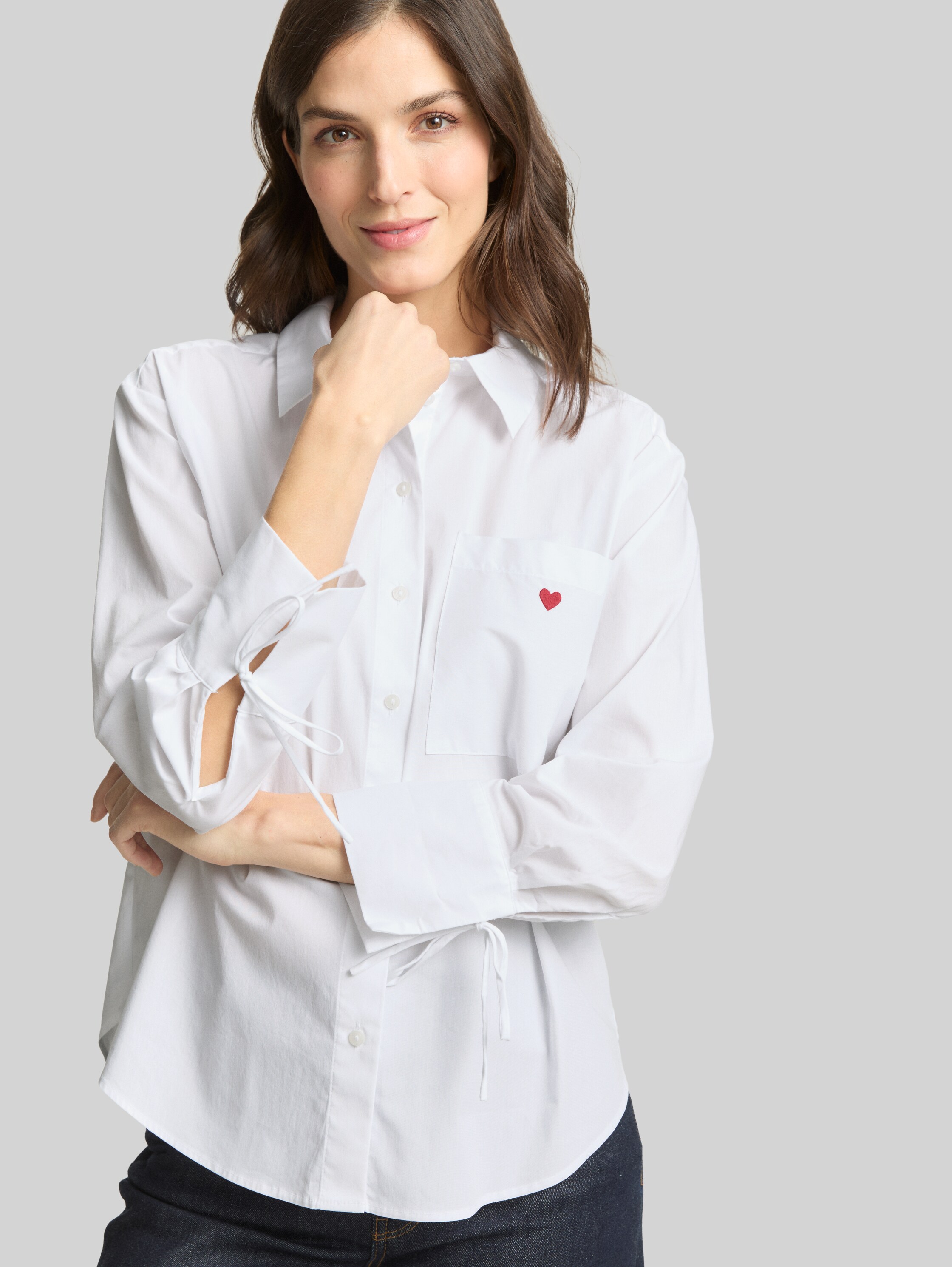 Bluza srajčnega kroja z vezenjem srca - Image 6