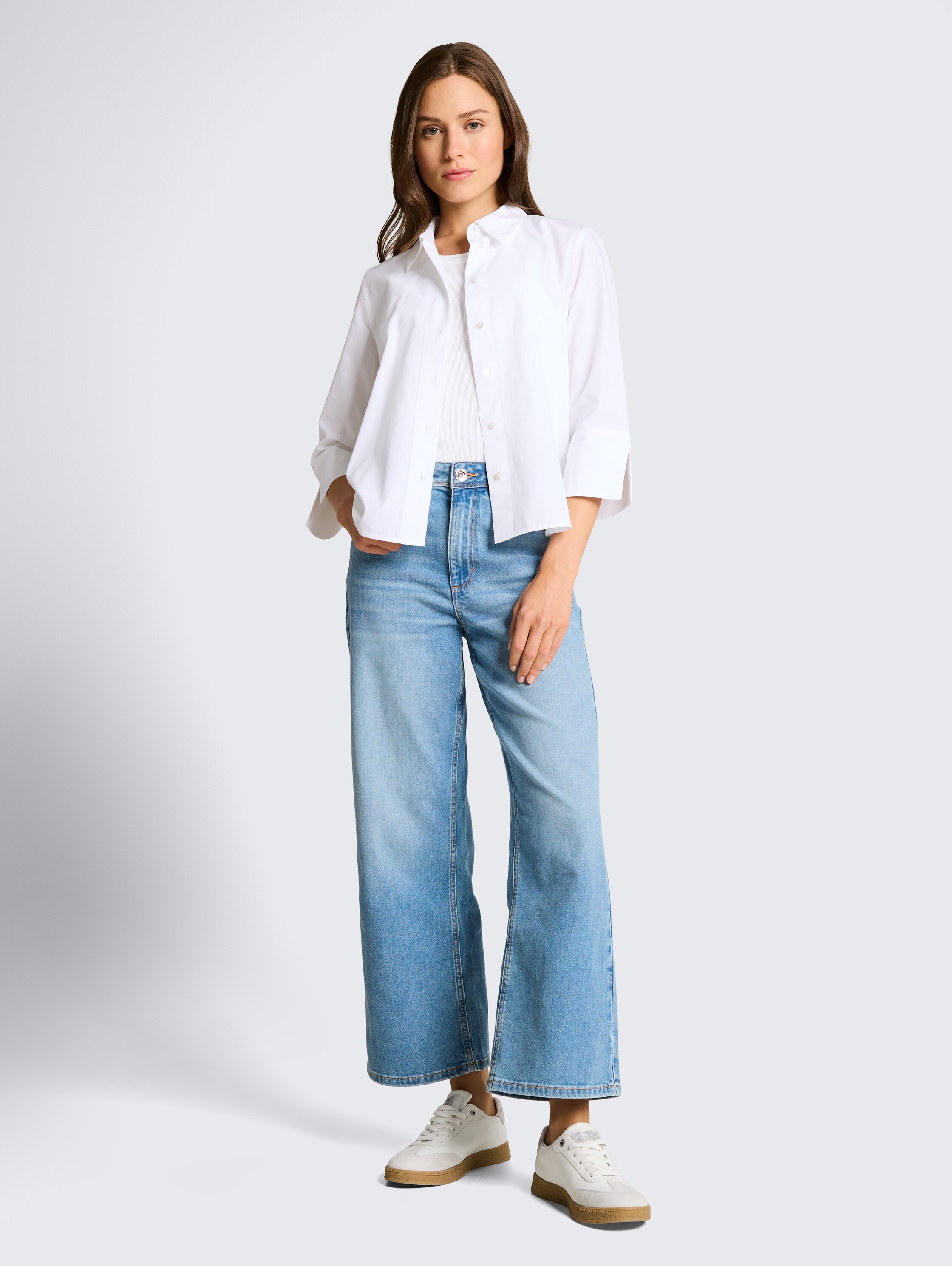 Chemisier en popeline à manches 3/4 - White - Vue de face du modèle