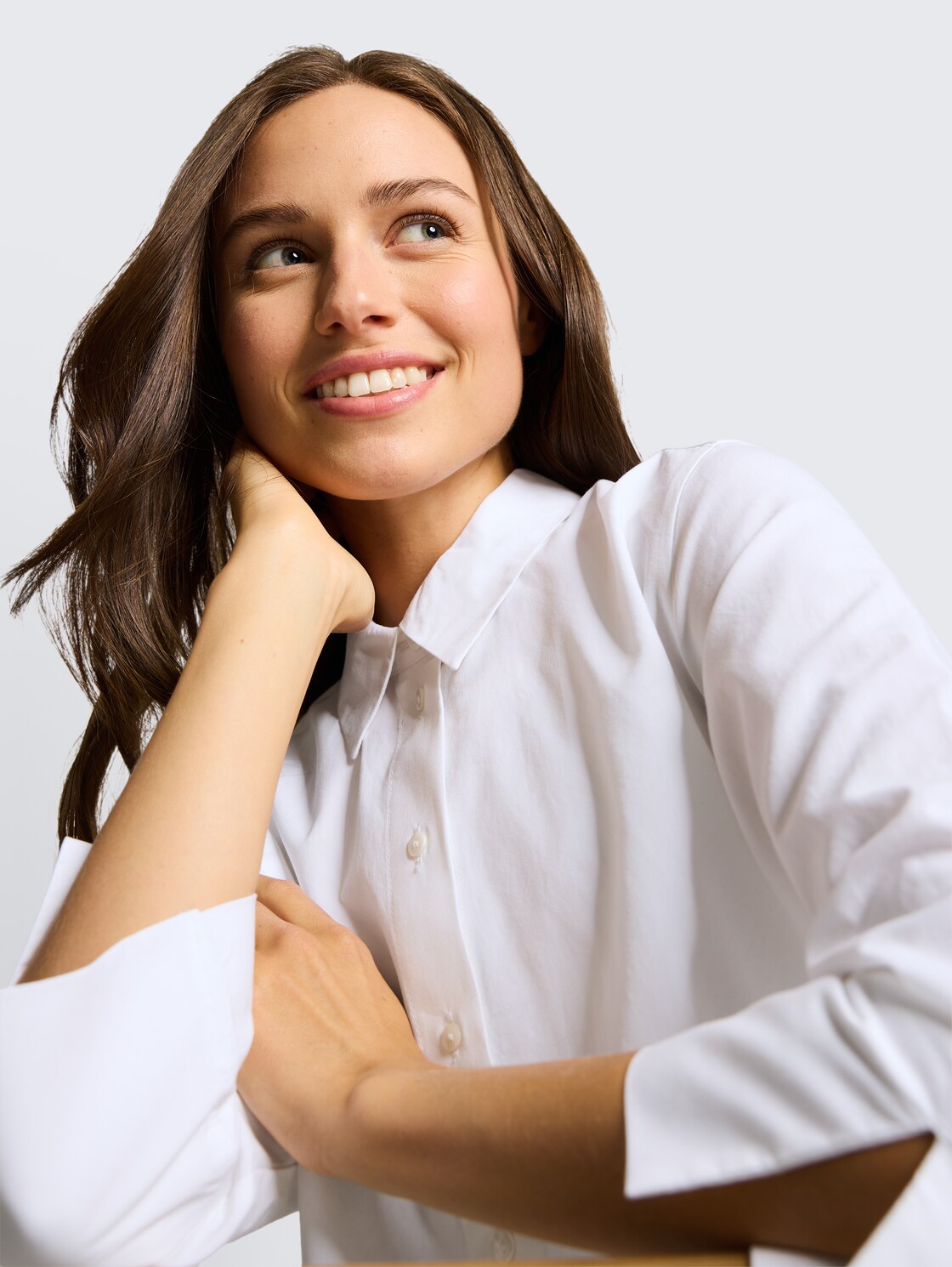 Popeline Hemdbluse mit 3/4-Arm - White - Detail-Model-Ansicht