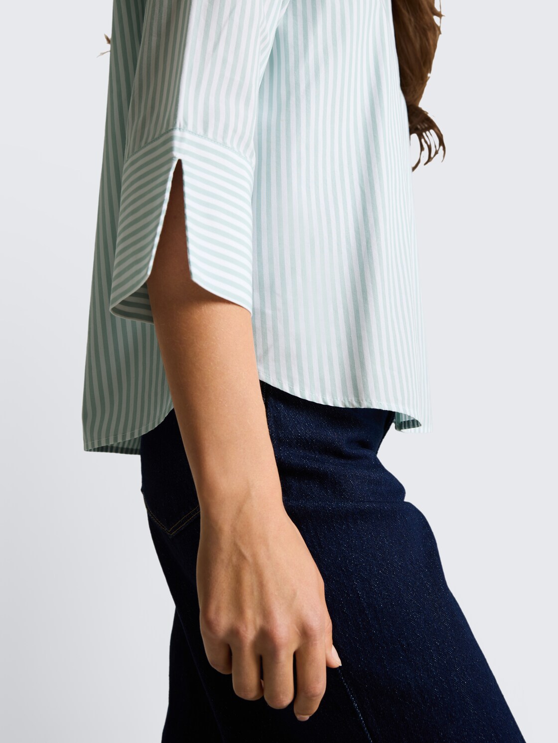 Popeline Hemdbluse mit 3/4-Arm - blue haze white thin stripe - Detail-Model-Ansicht